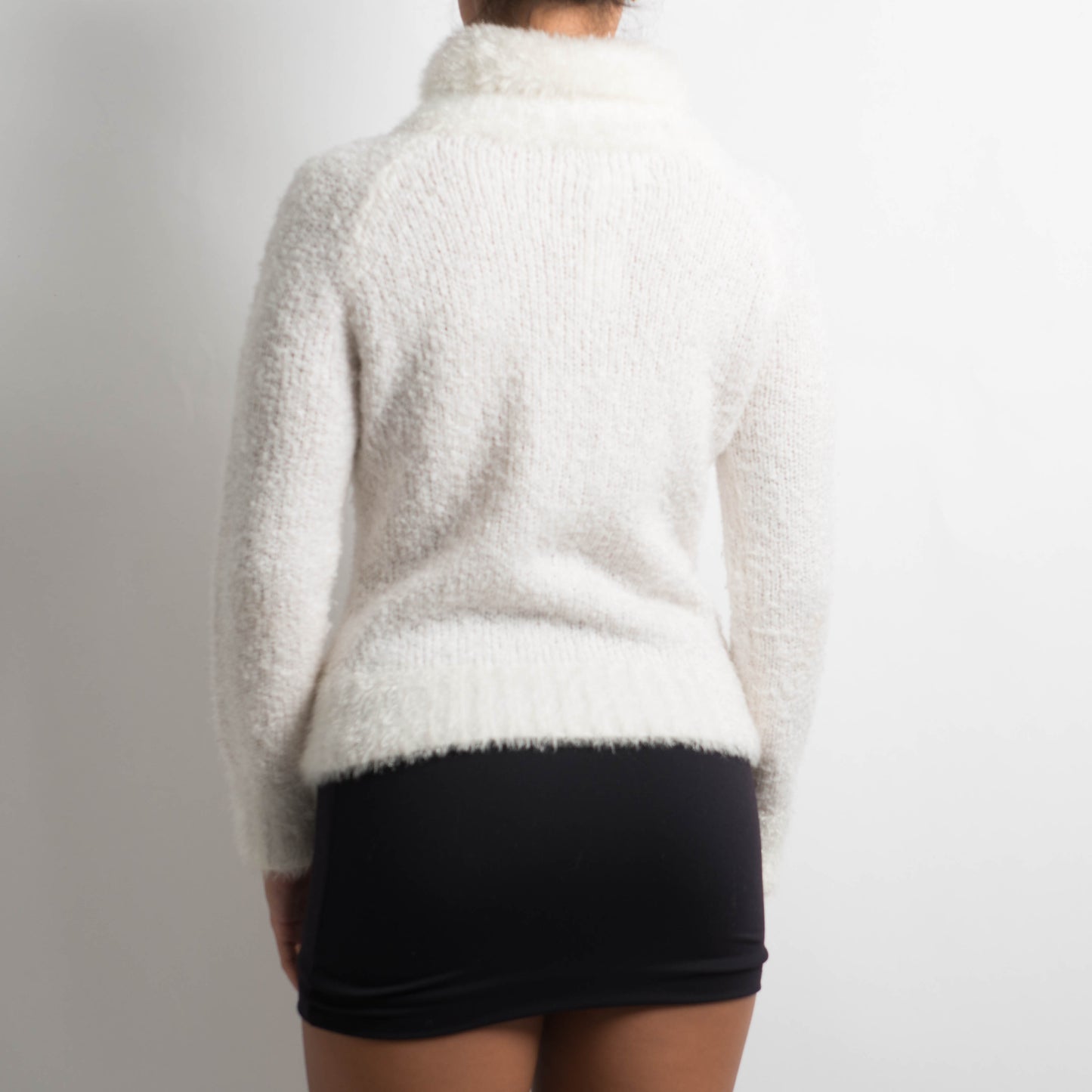 WHITE MOHAIR ZIP CARDIGAN