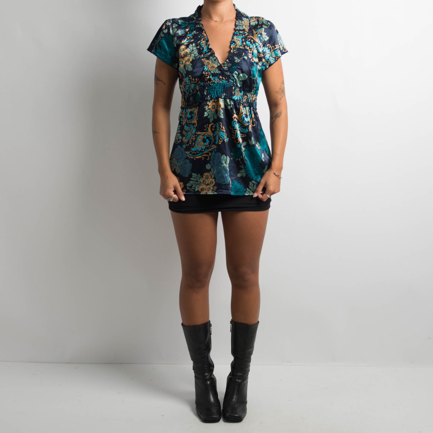 PATTERNED SATIN TOP