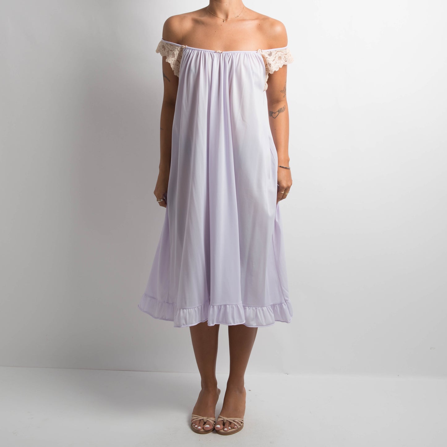 PALE PURPLE NIGHTGOWN