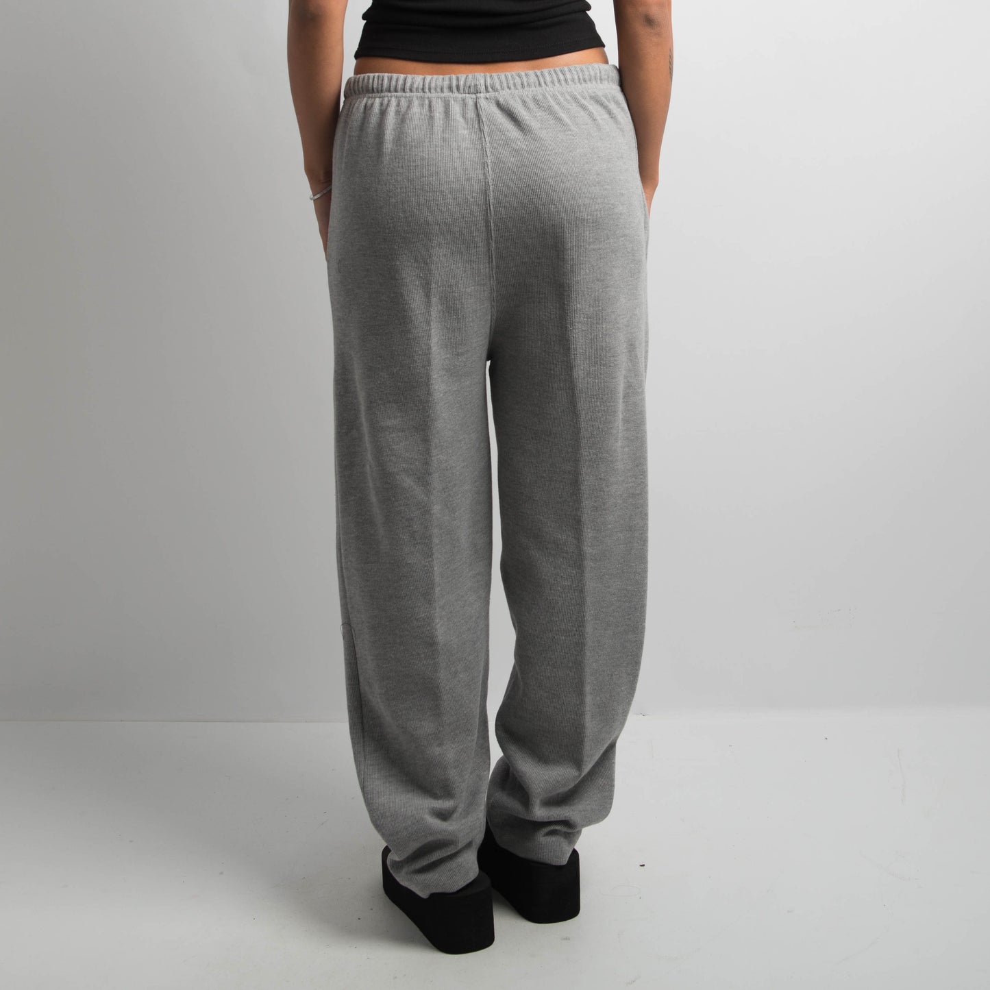 GREY LOUNGE PANTS