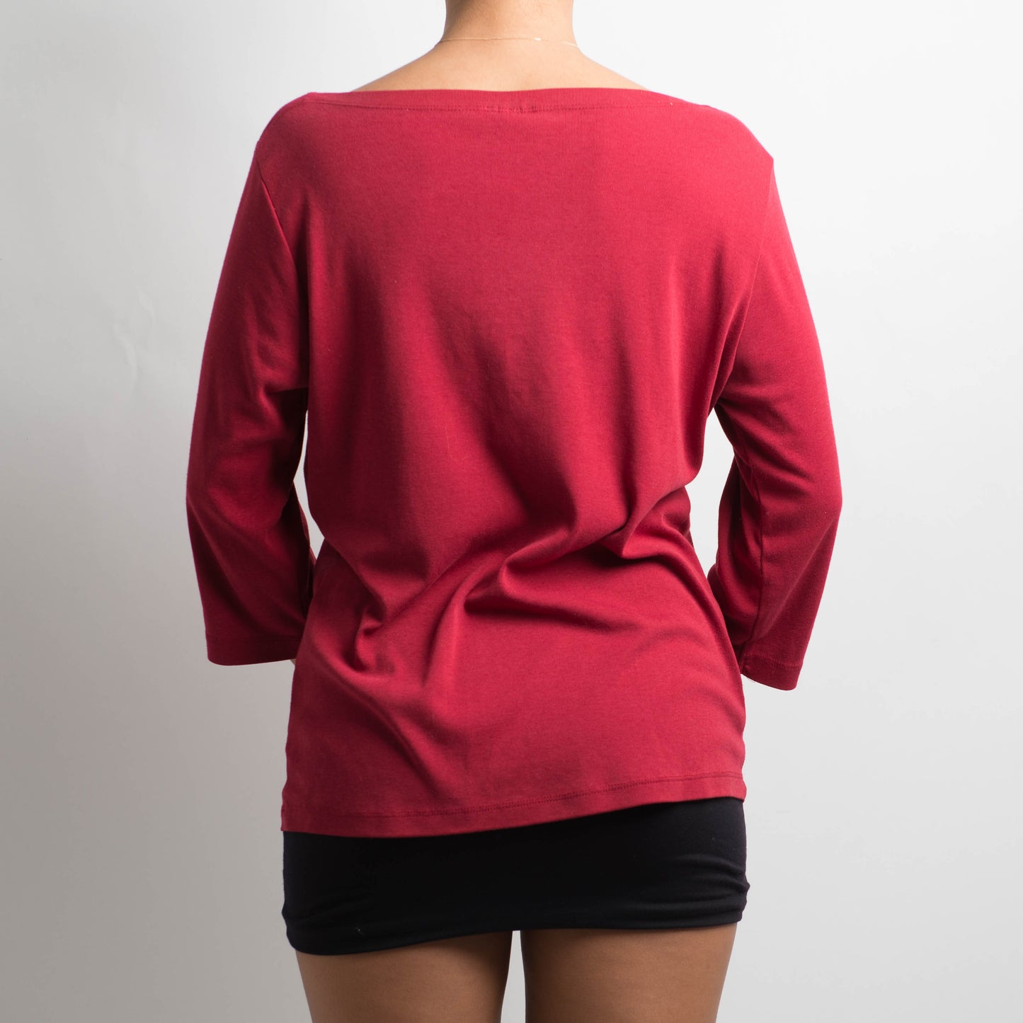RED 3/4 SLEEVE TOP