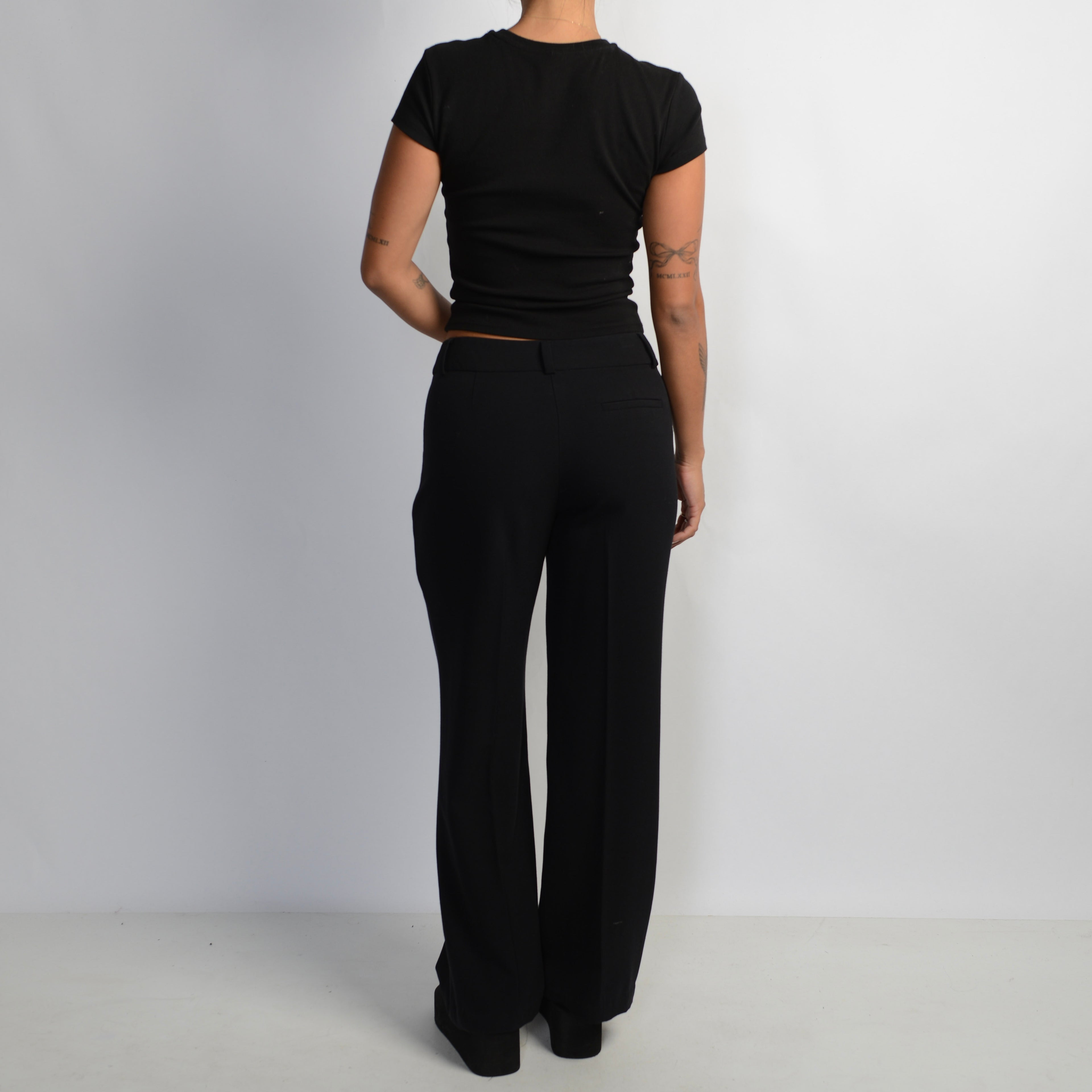 BLACK STRAIGHT LEG PANTS