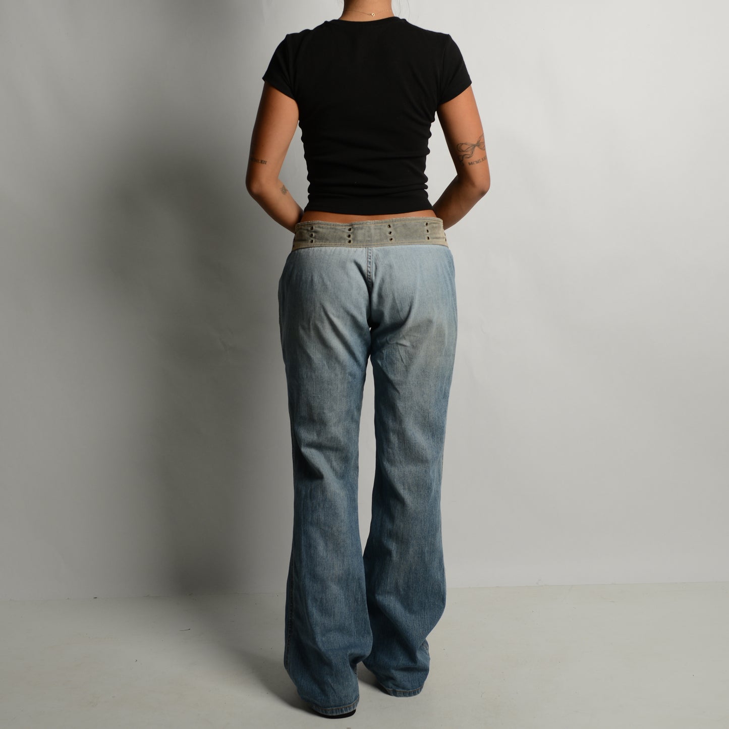 DENIM FLARED JEANS