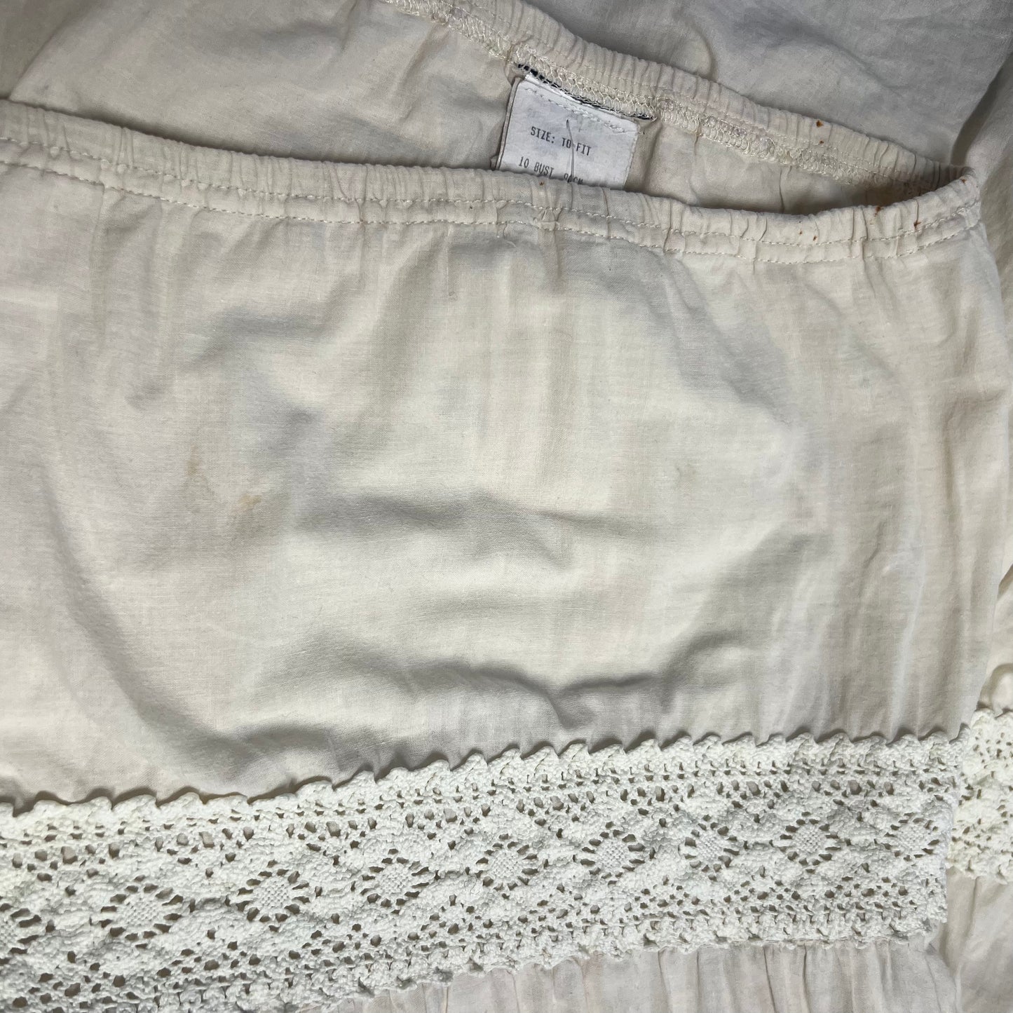 CREAM TIERED SKIRT