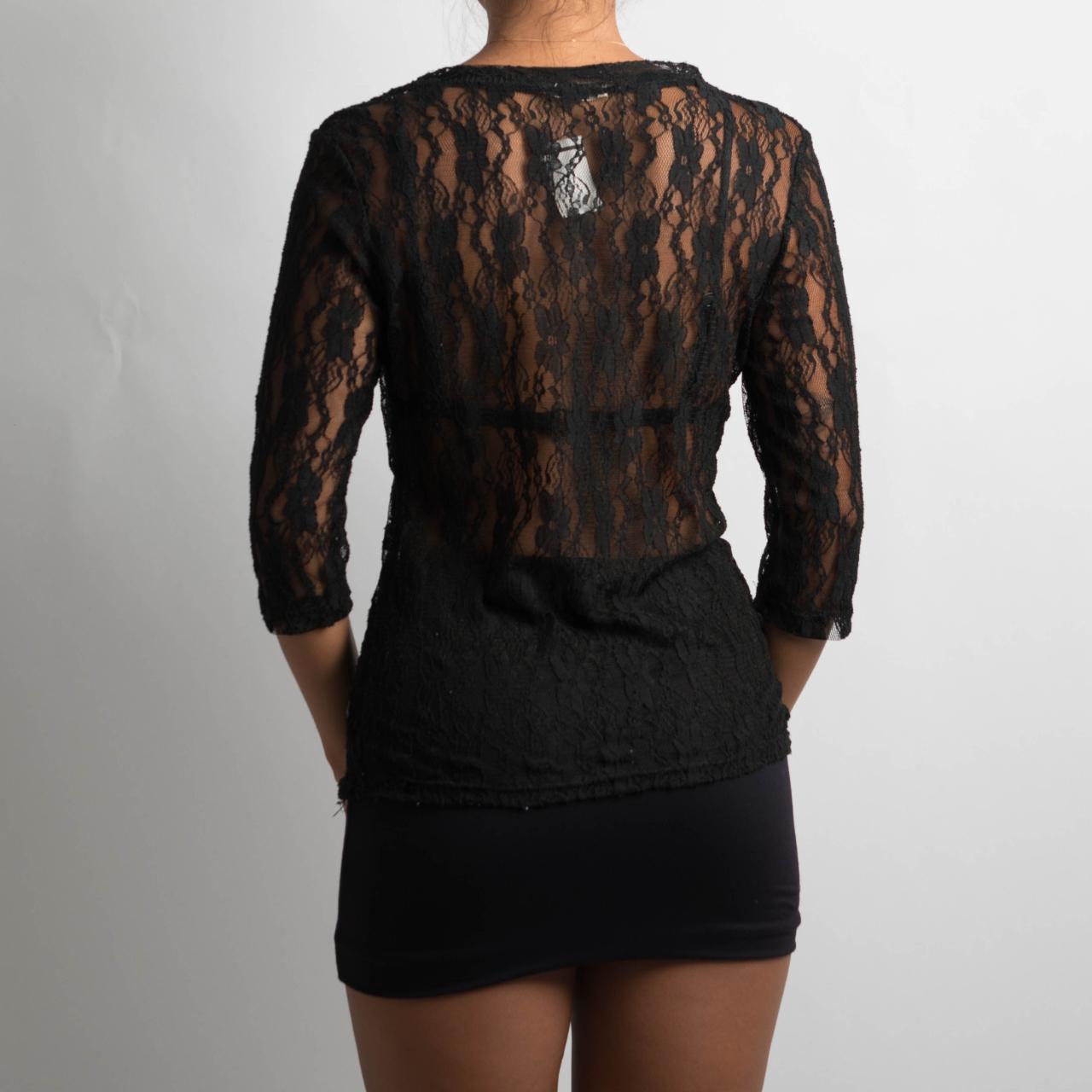 BLACK LACE 3/4 SLEEVE TOP