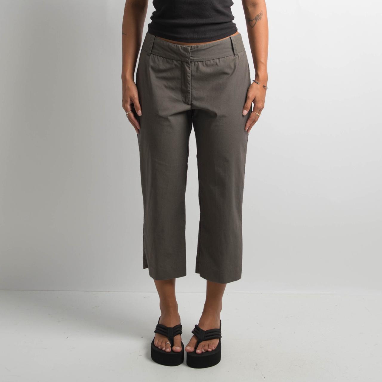 KHAKI CROP CAPRI PANTS