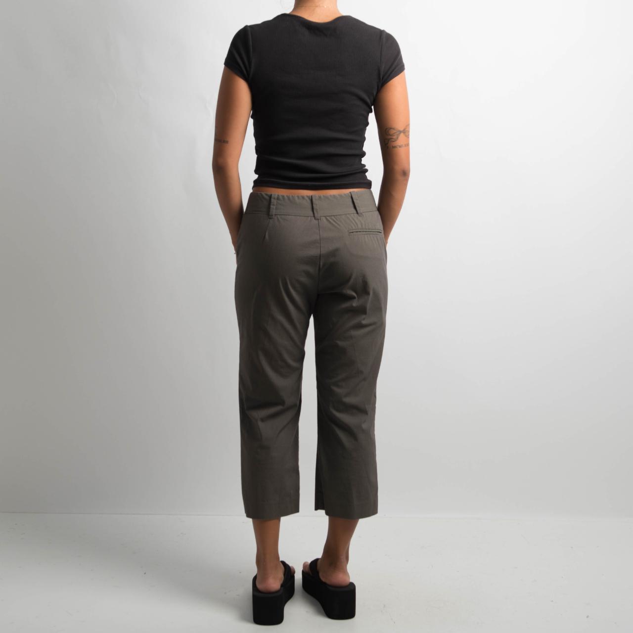KHAKI CROP CAPRI PANTS
