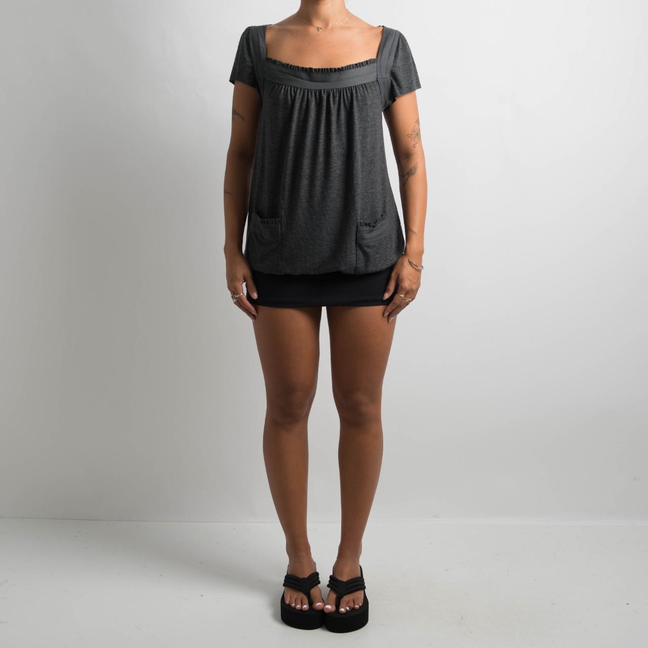 CHARCOAL LOOSE FIT TOP