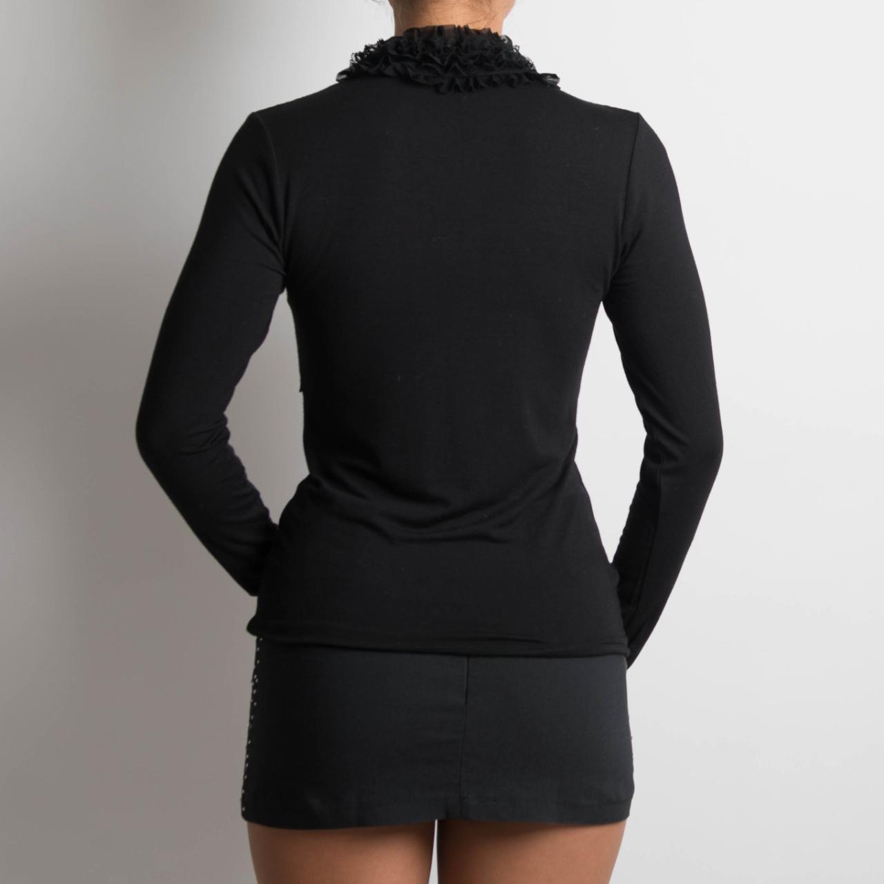 BLACK TEXTURED TOP