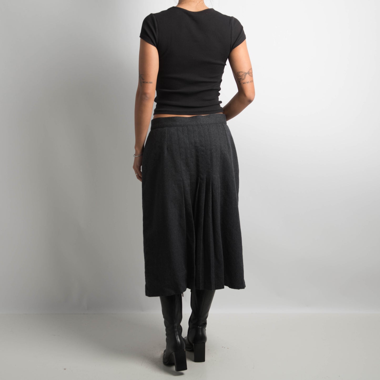 CHARCOAL WOOL MIDI SKIRT