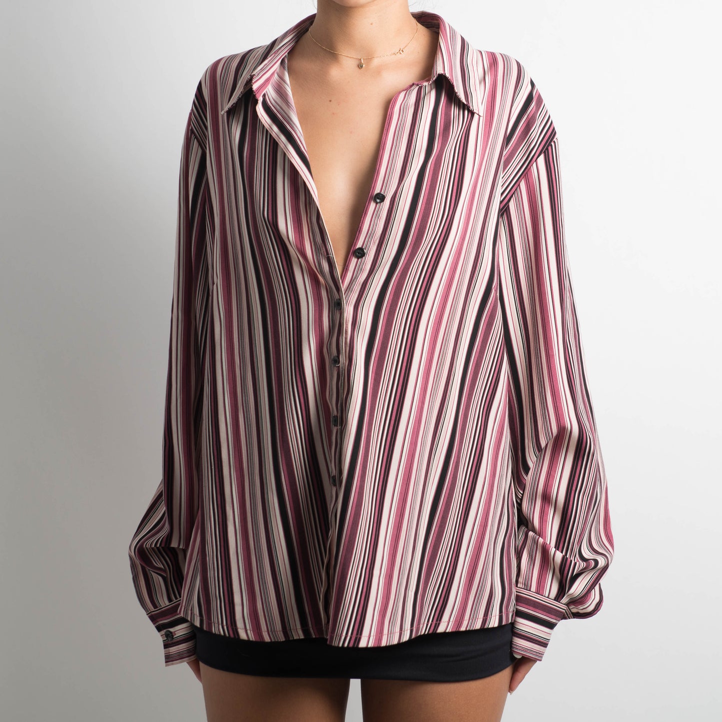 STRIPED LONG SLEEVE BLOUSE