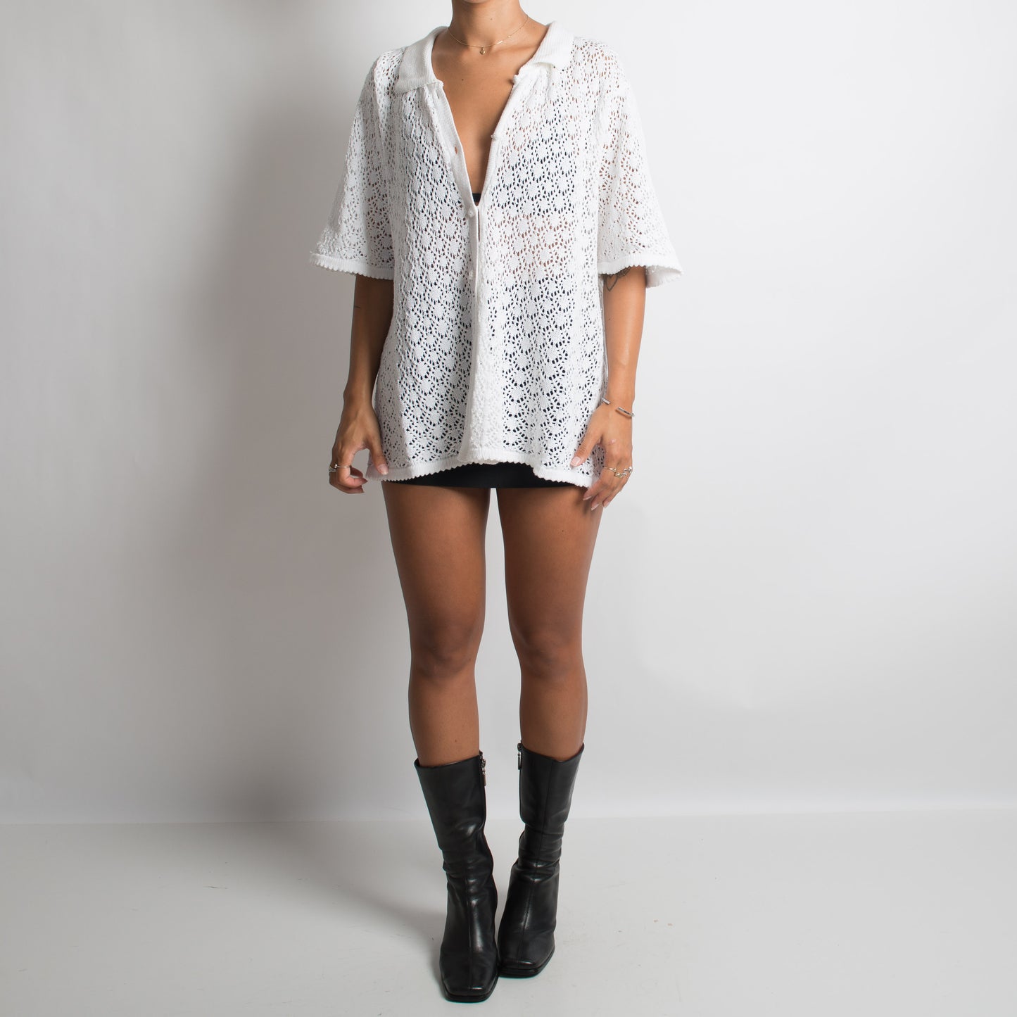 WHITE CROCHET BUTTON UP