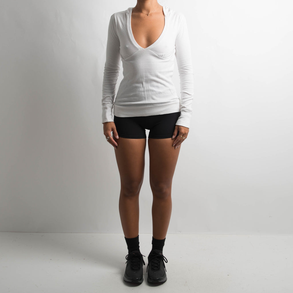 WHITE HOOD LONG SLEEVE TOP