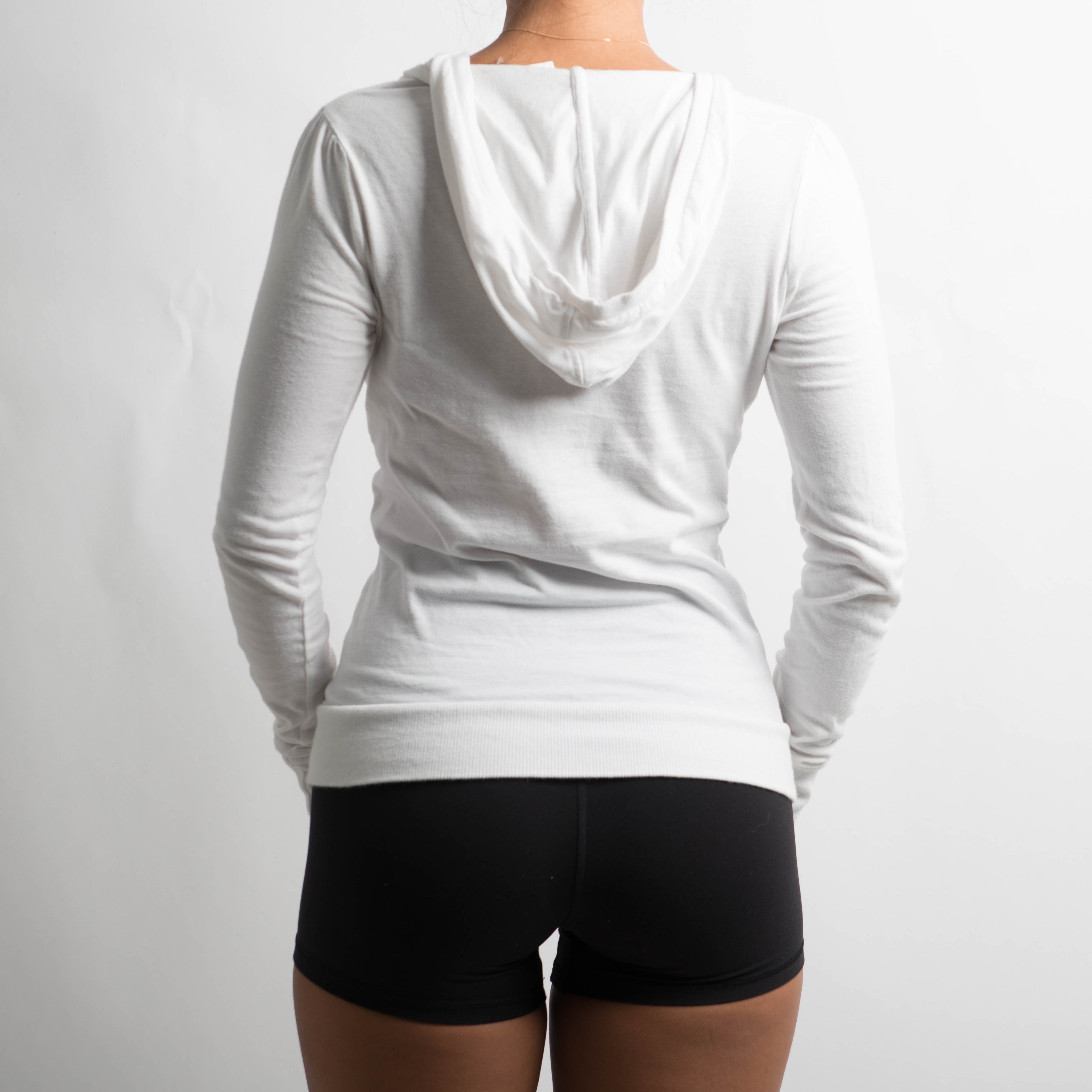WHITE HOOD LONG SLEEVE TOP