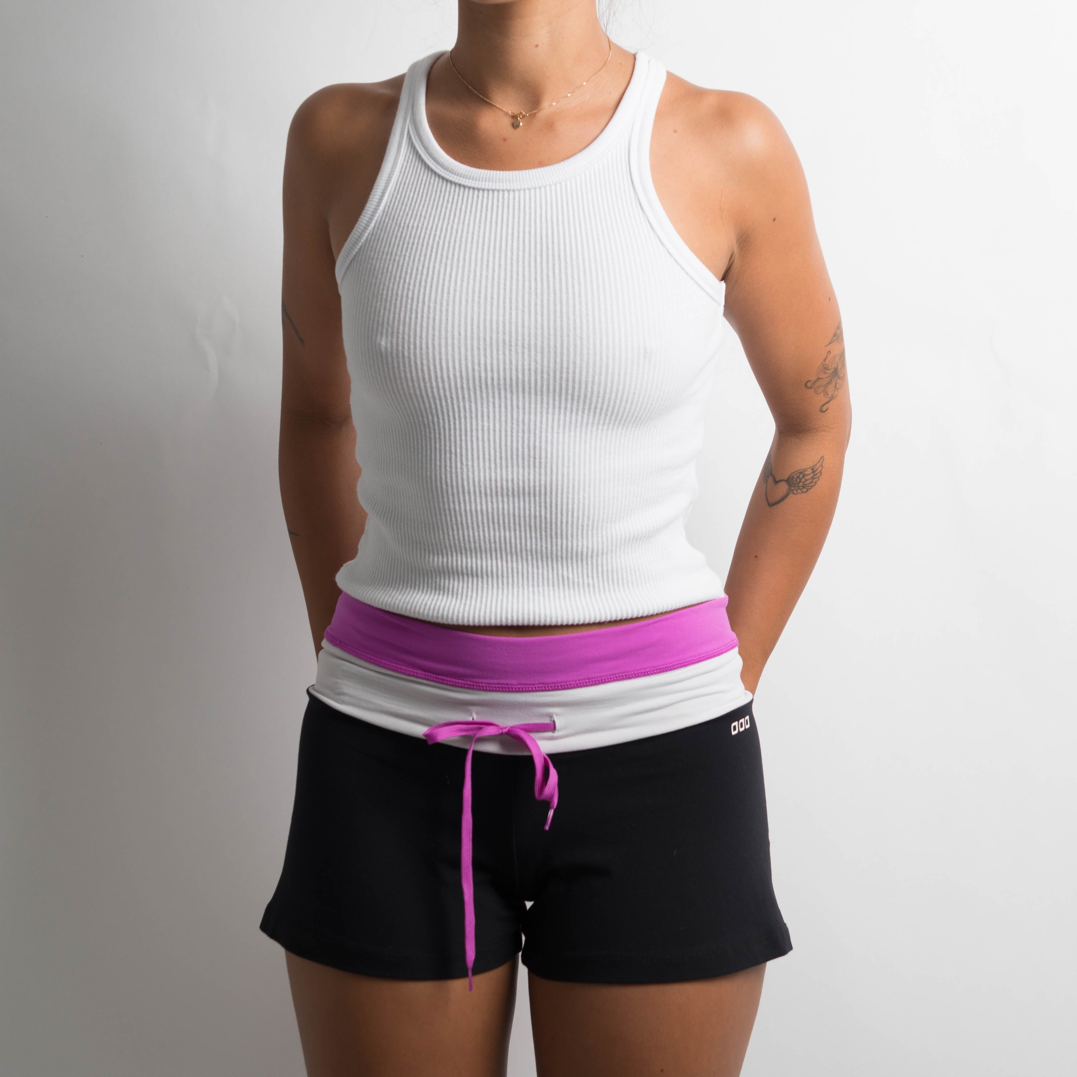 DRAWSTRING KICK SHORTS