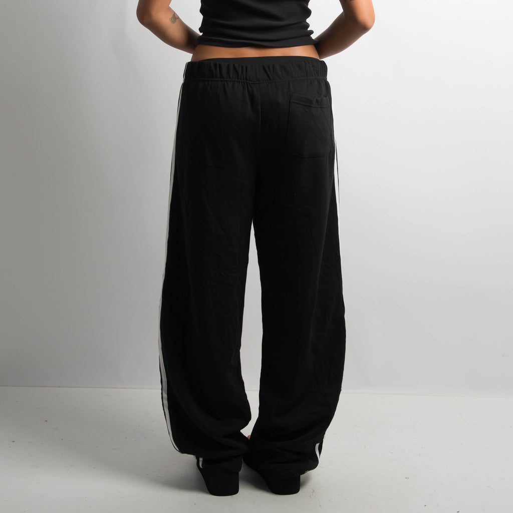 BLACK FLEECE SWEATPANTS