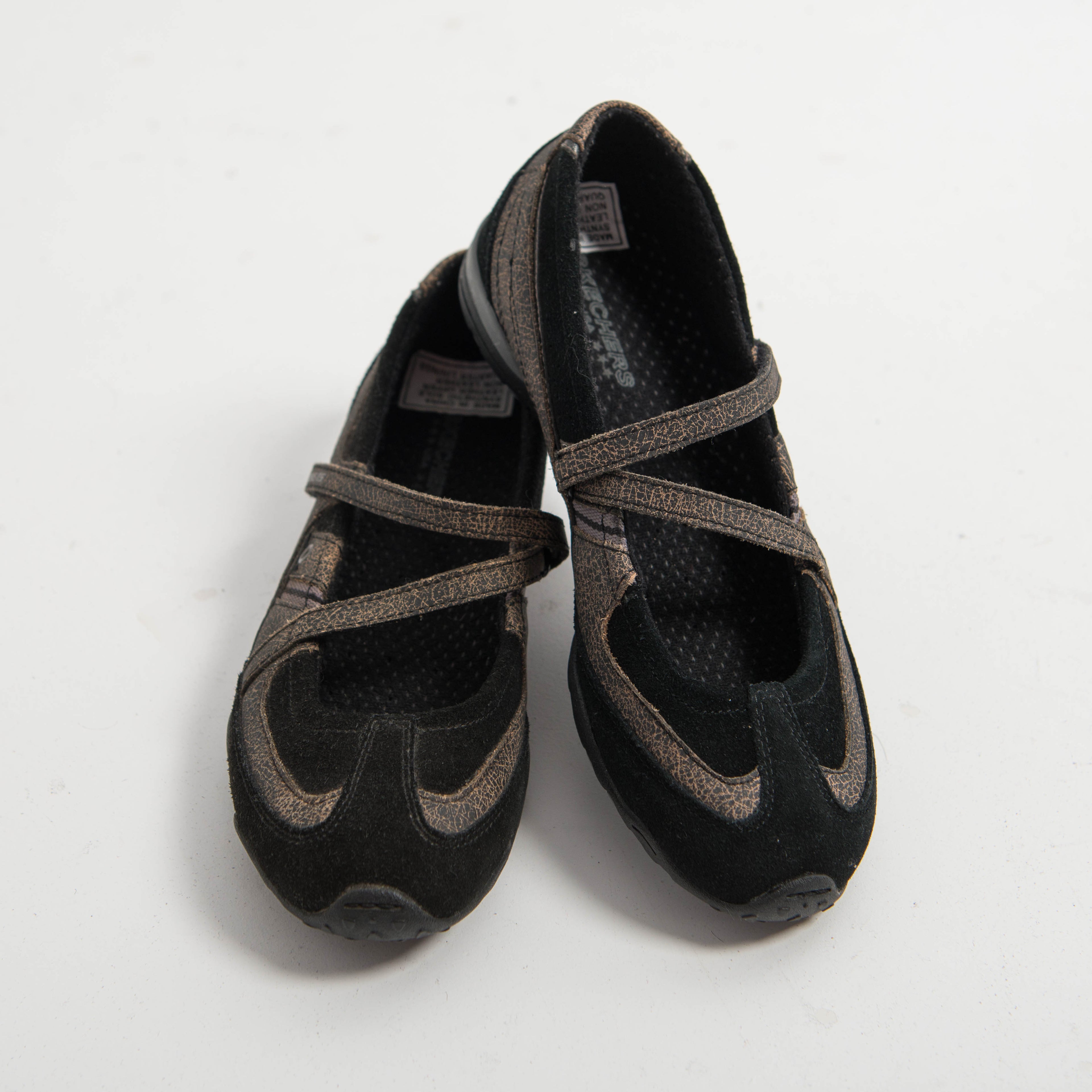 TEXTURED LEATHER MARY JANE FLATS