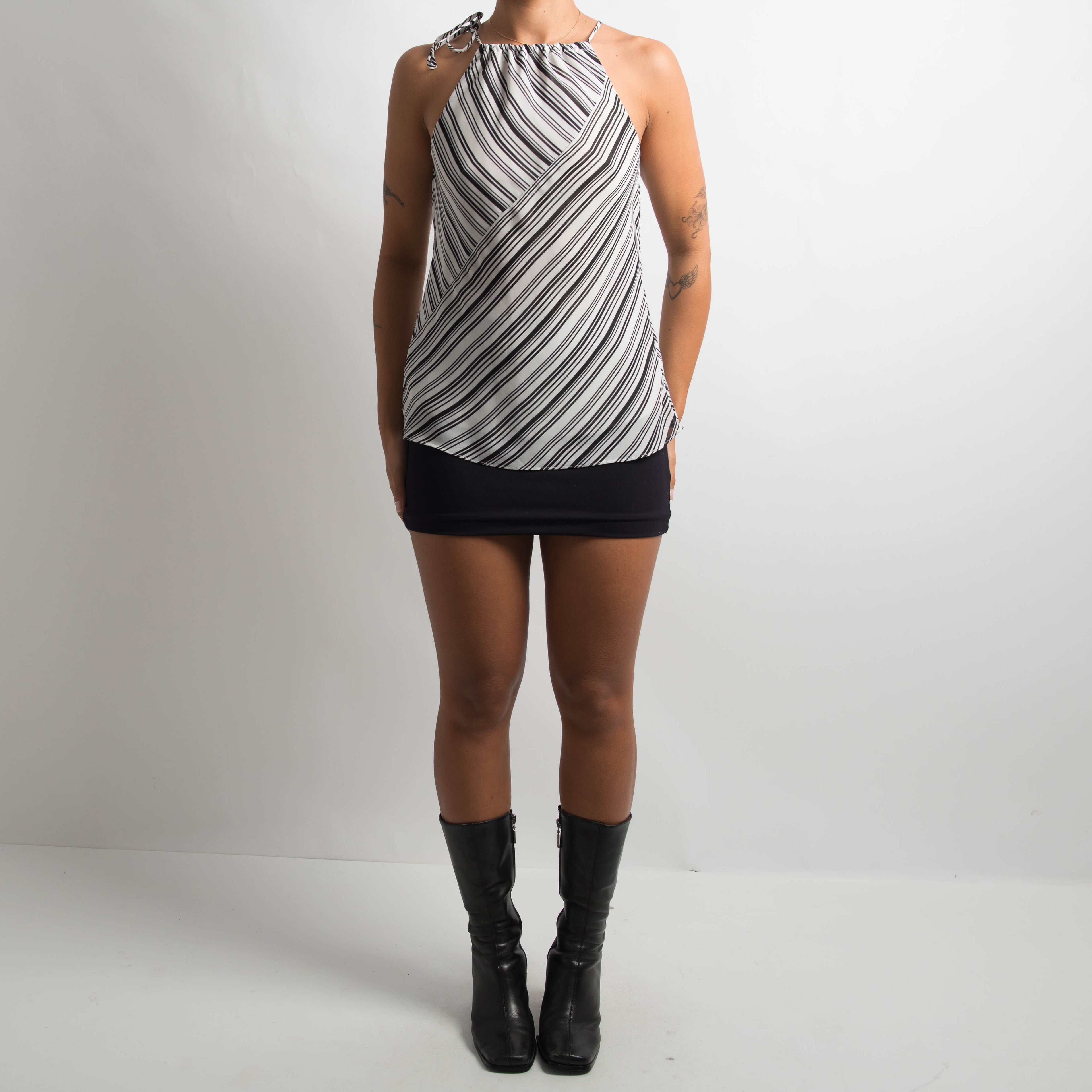 STRIPED HIGH NECK TOP