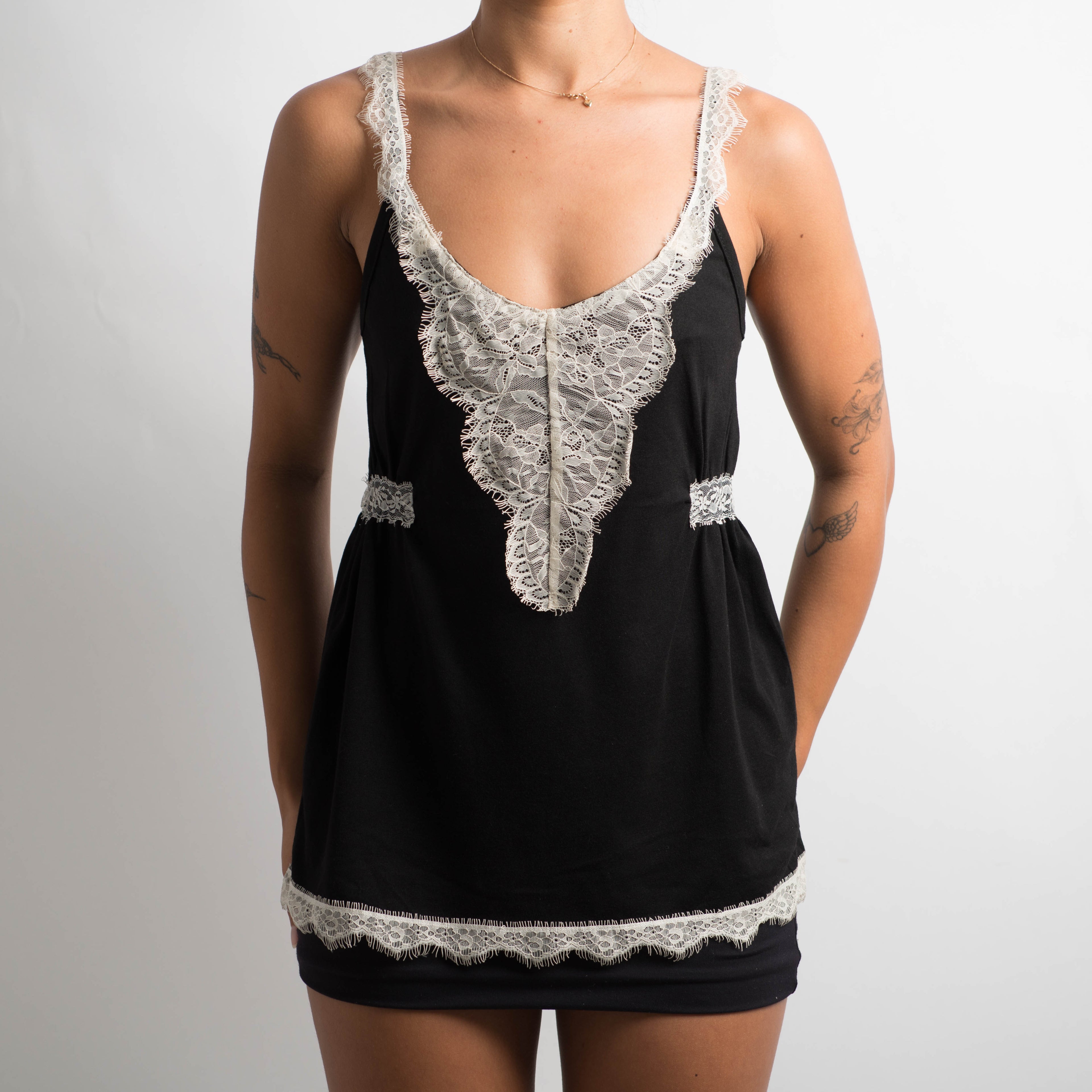 LACE TRIM CAMISOLE
