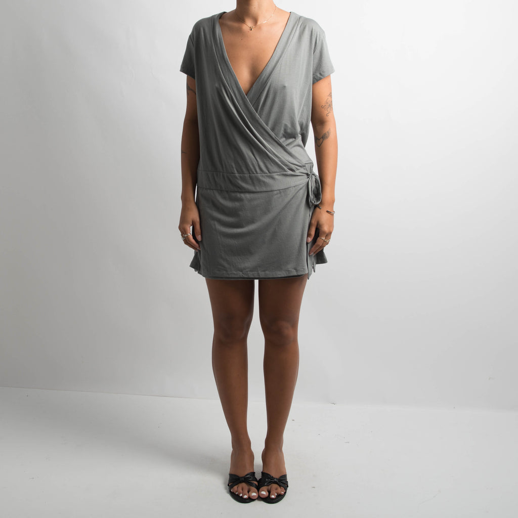GREY WRAP LONGLINE TOP