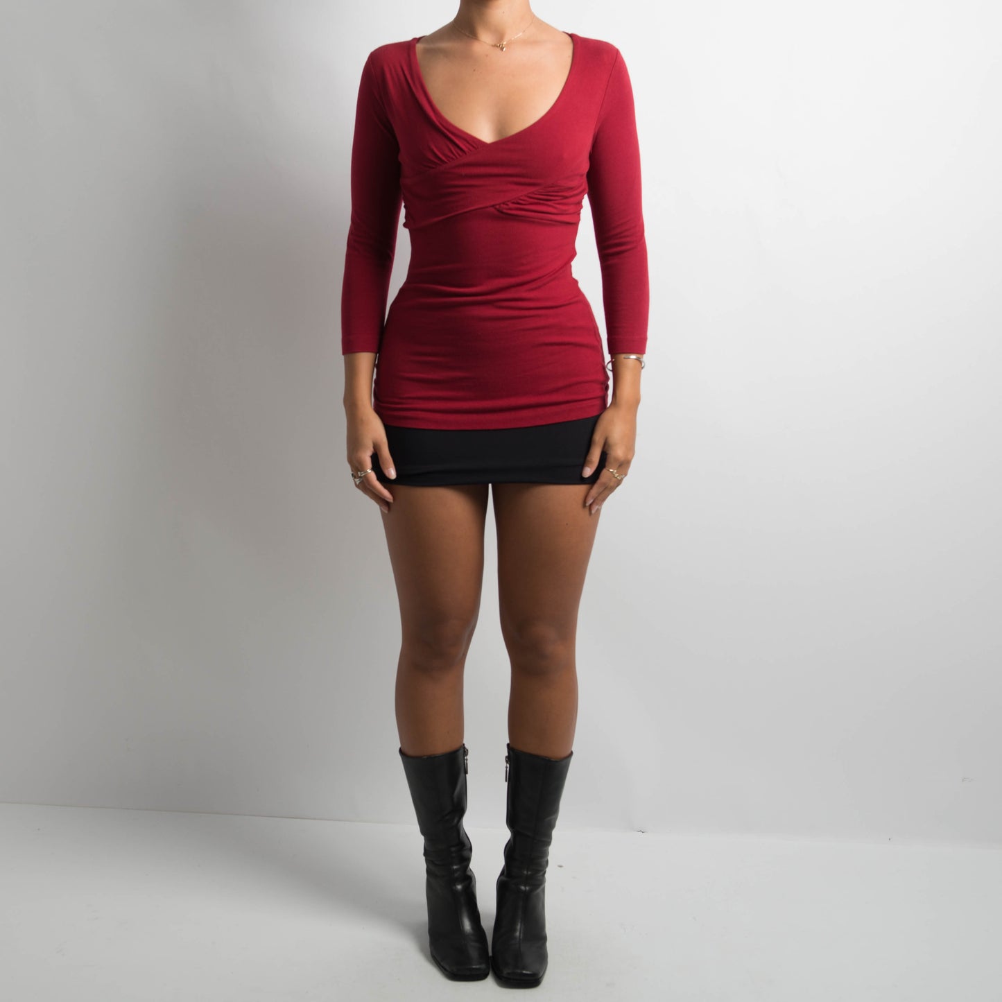 RED 3/4 SLEEVE TOP