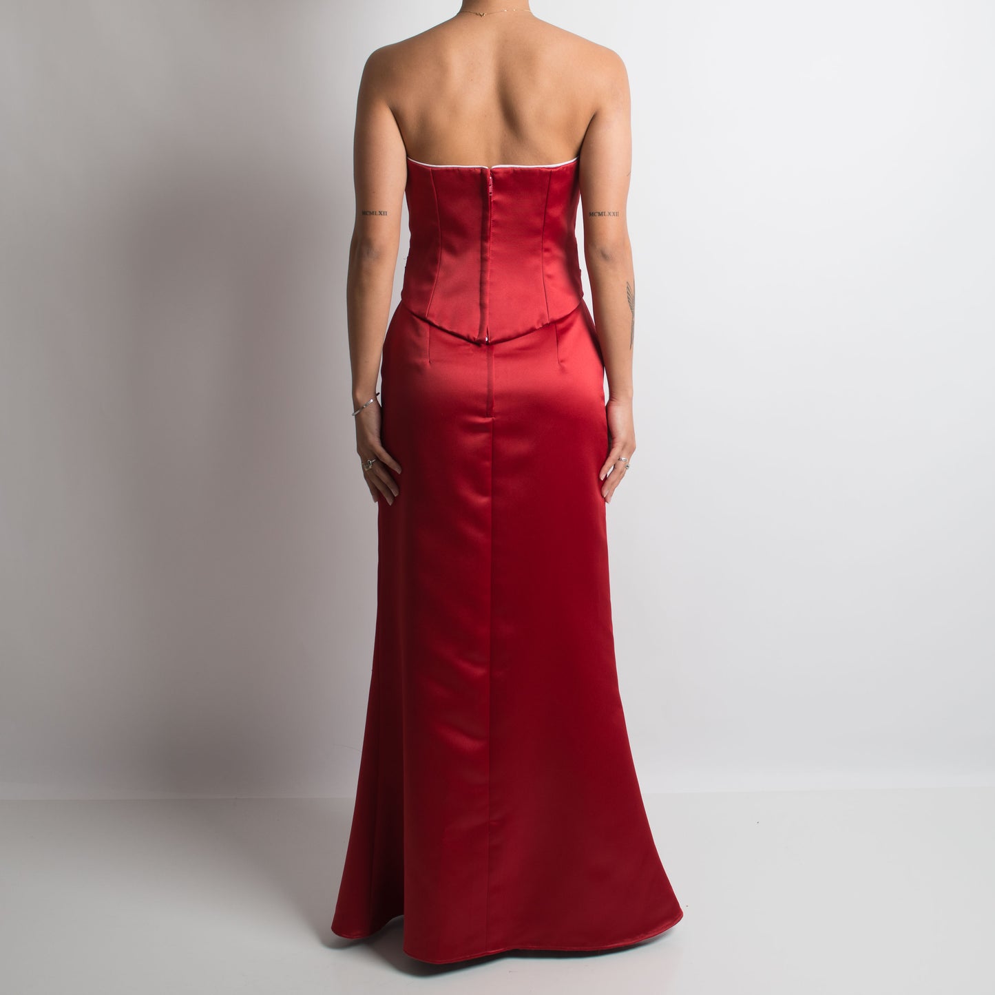 RED 2 PIECE GOWN