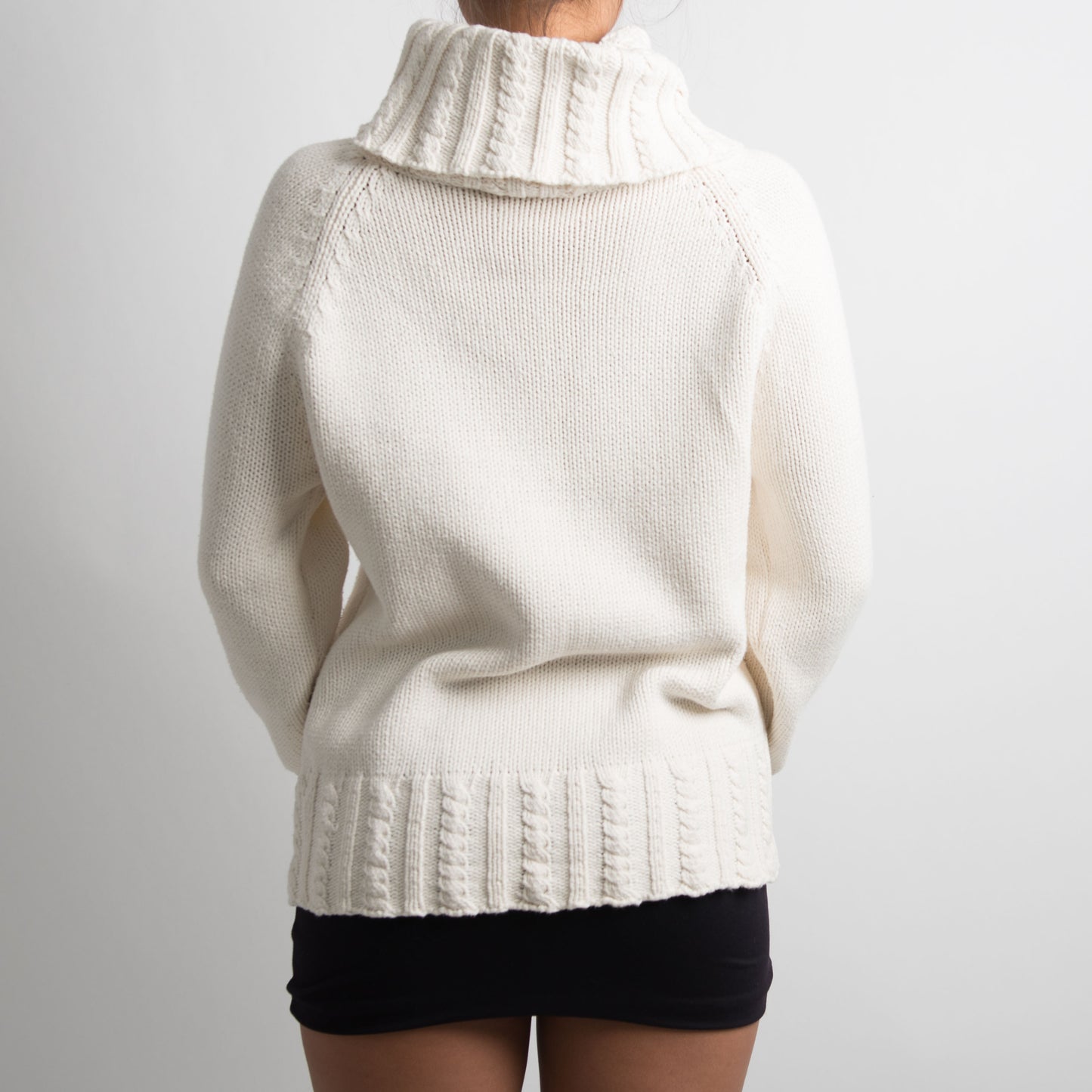 OFF WHITE CREAM KNIT TURTLENECK