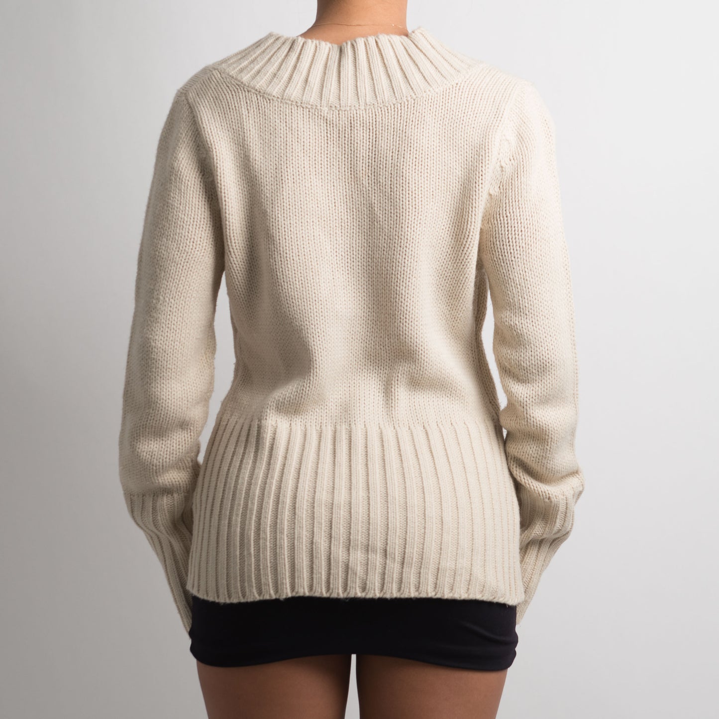 PULL EN MAILLE CRÈME