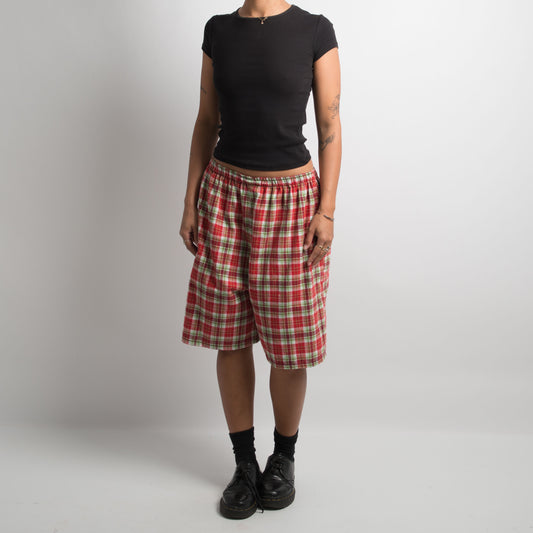 PLAID LONGLINE SHORTS