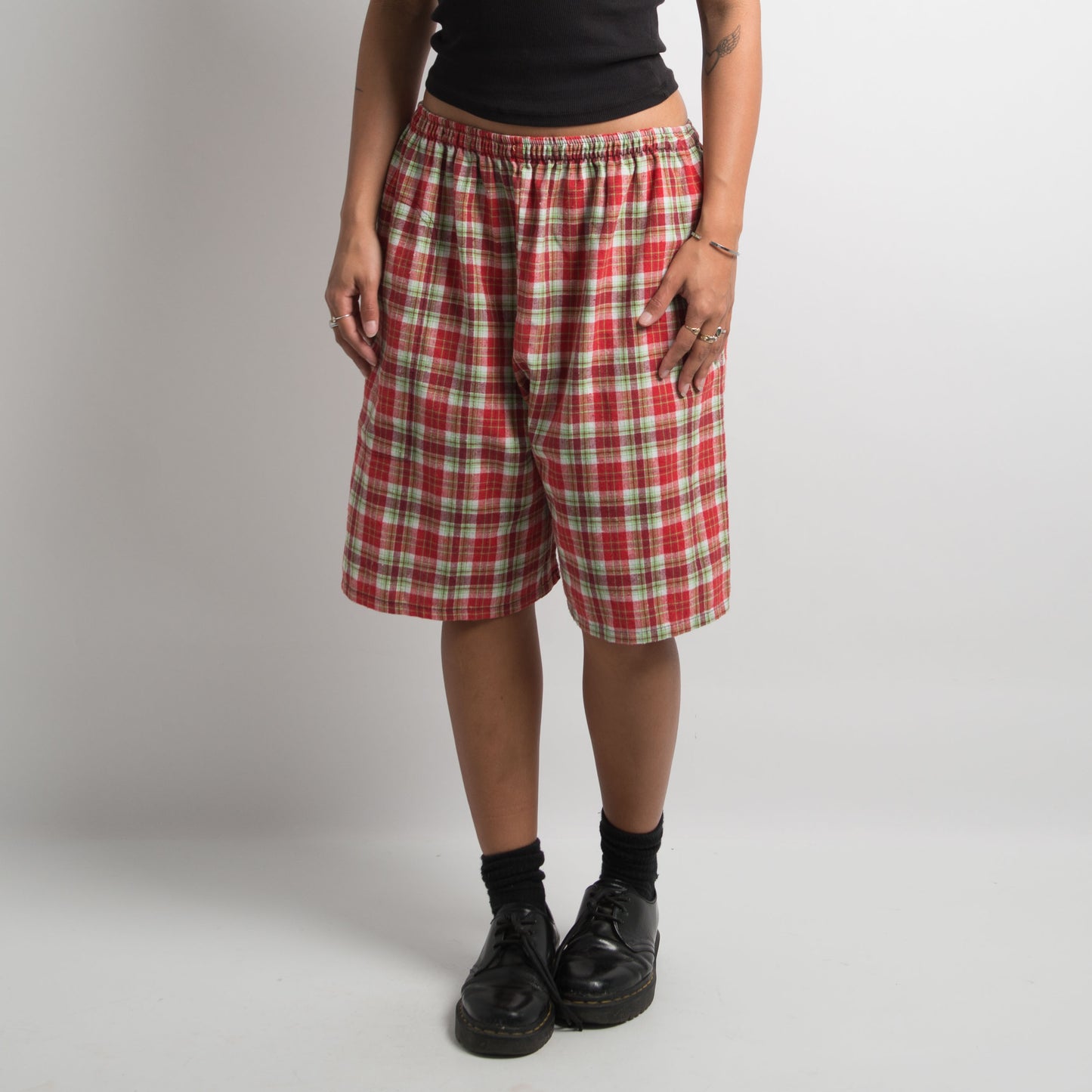 PLAID LONGLINE SHORTS