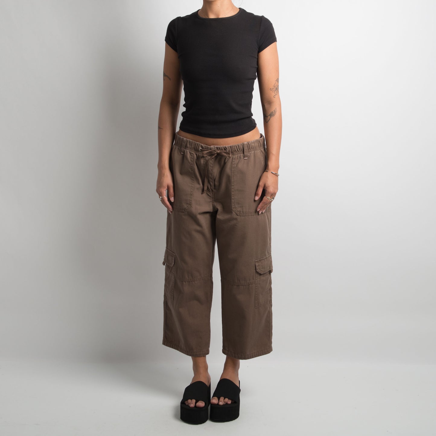 BROWN CARGO 3/4 PANTS