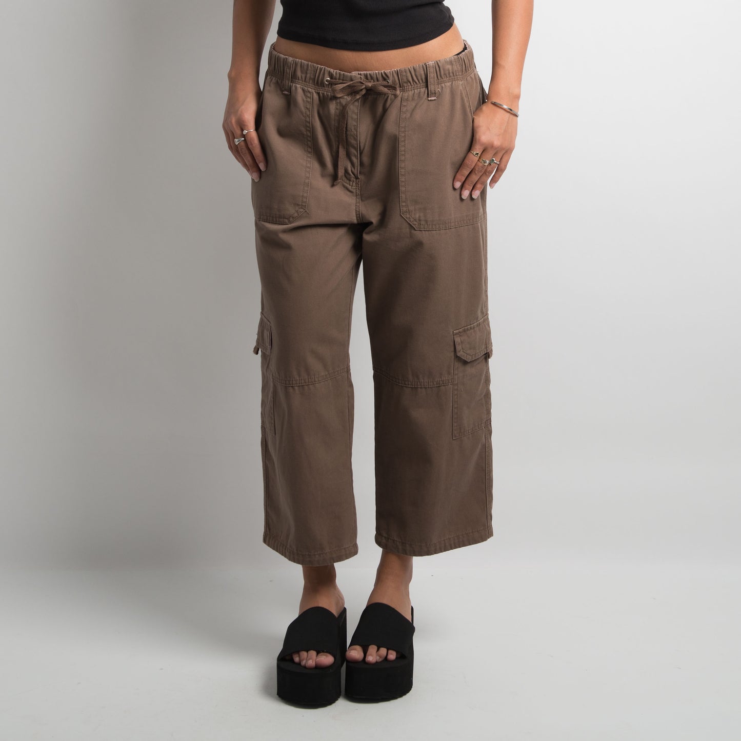 BROWN CARGO 3/4 PANTS