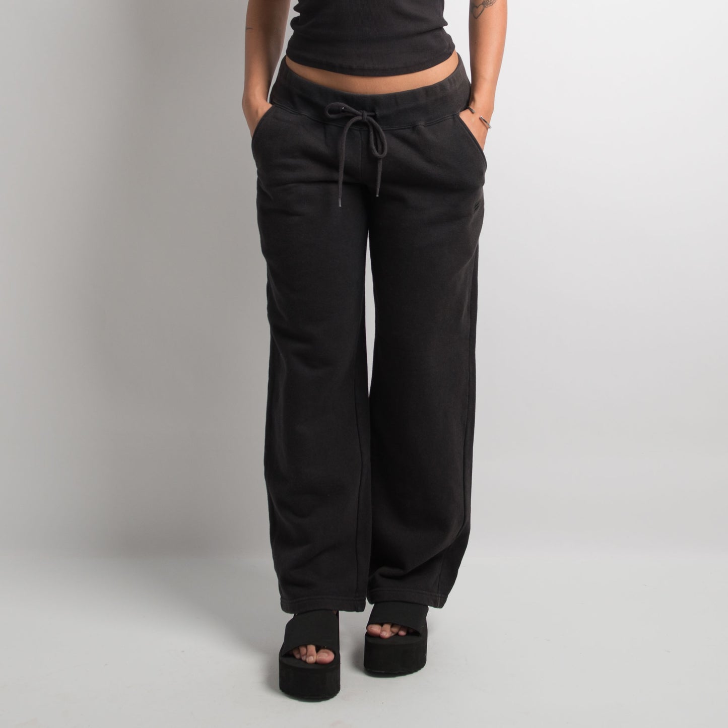 BLACK FLEECE SWEATPANTS