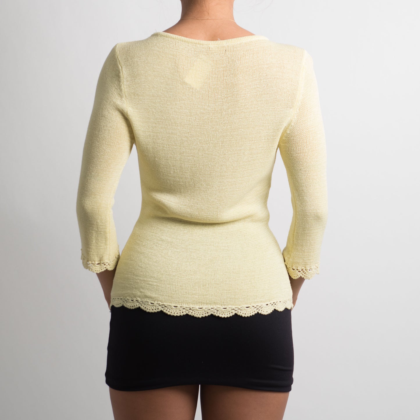 YELLOW KNIT 3/4 SLEEVE TOP