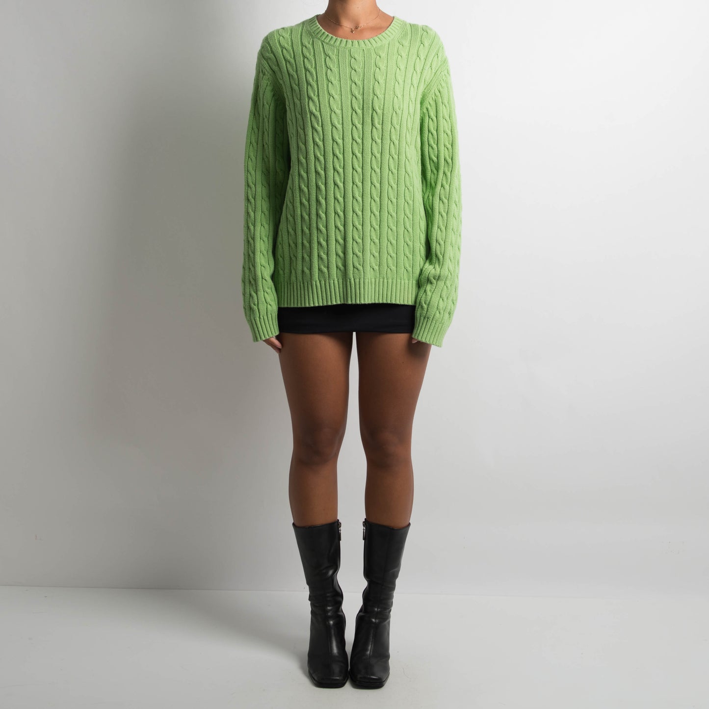 GREEN CABLE KNIT SWEATER