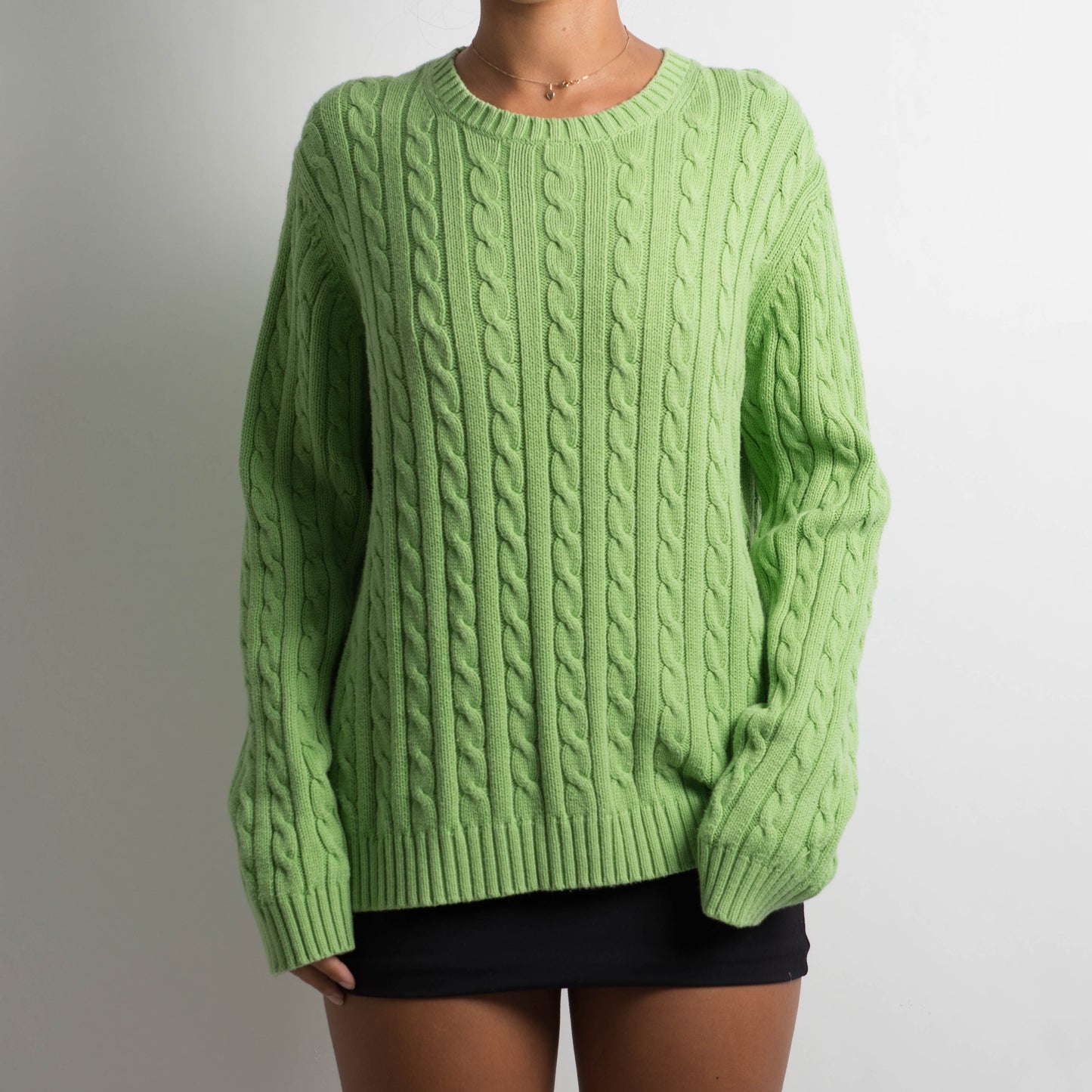 GREEN CABLE KNIT SWEATER