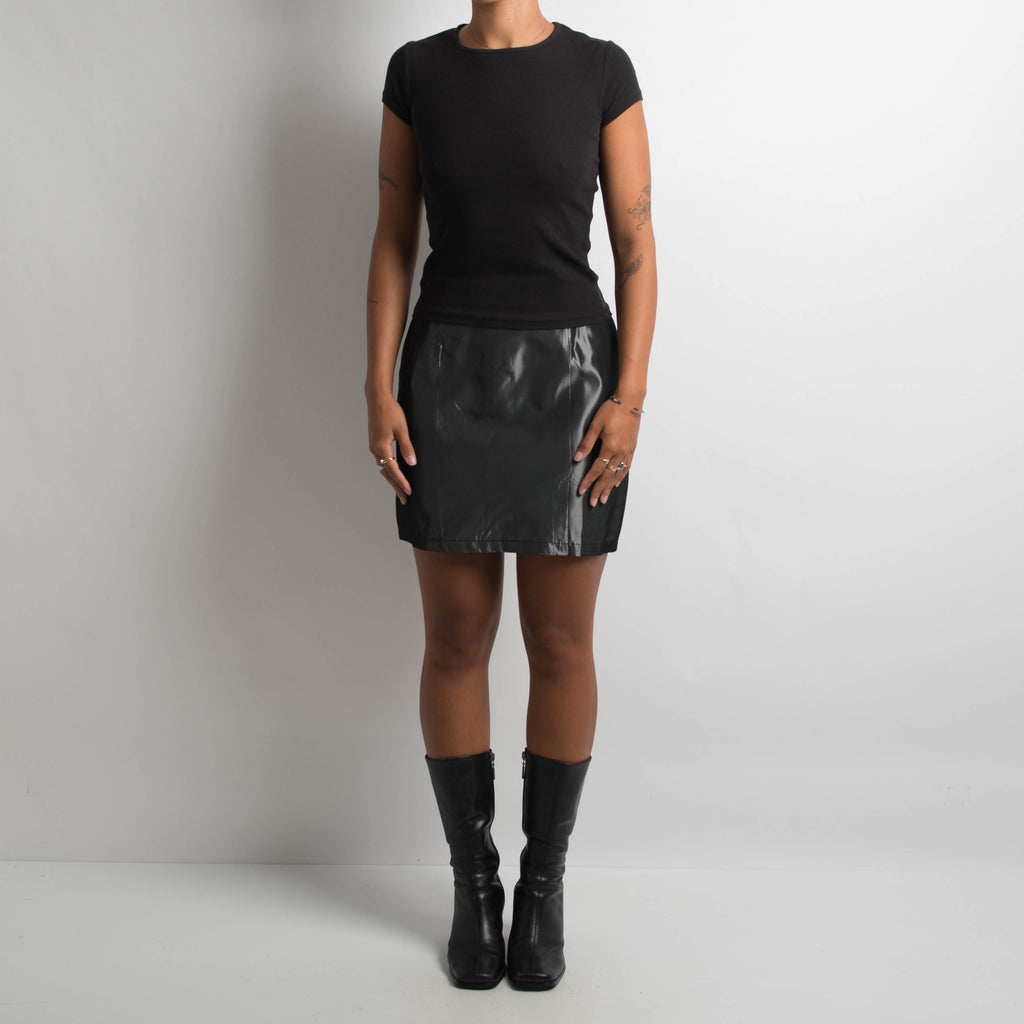 GREY METALLIC MINI SKIRT