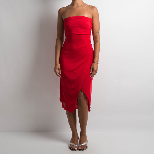 RED STRAPLESS MIDI DRESS