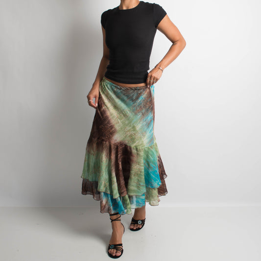 LAYERED MIDI SKIRT