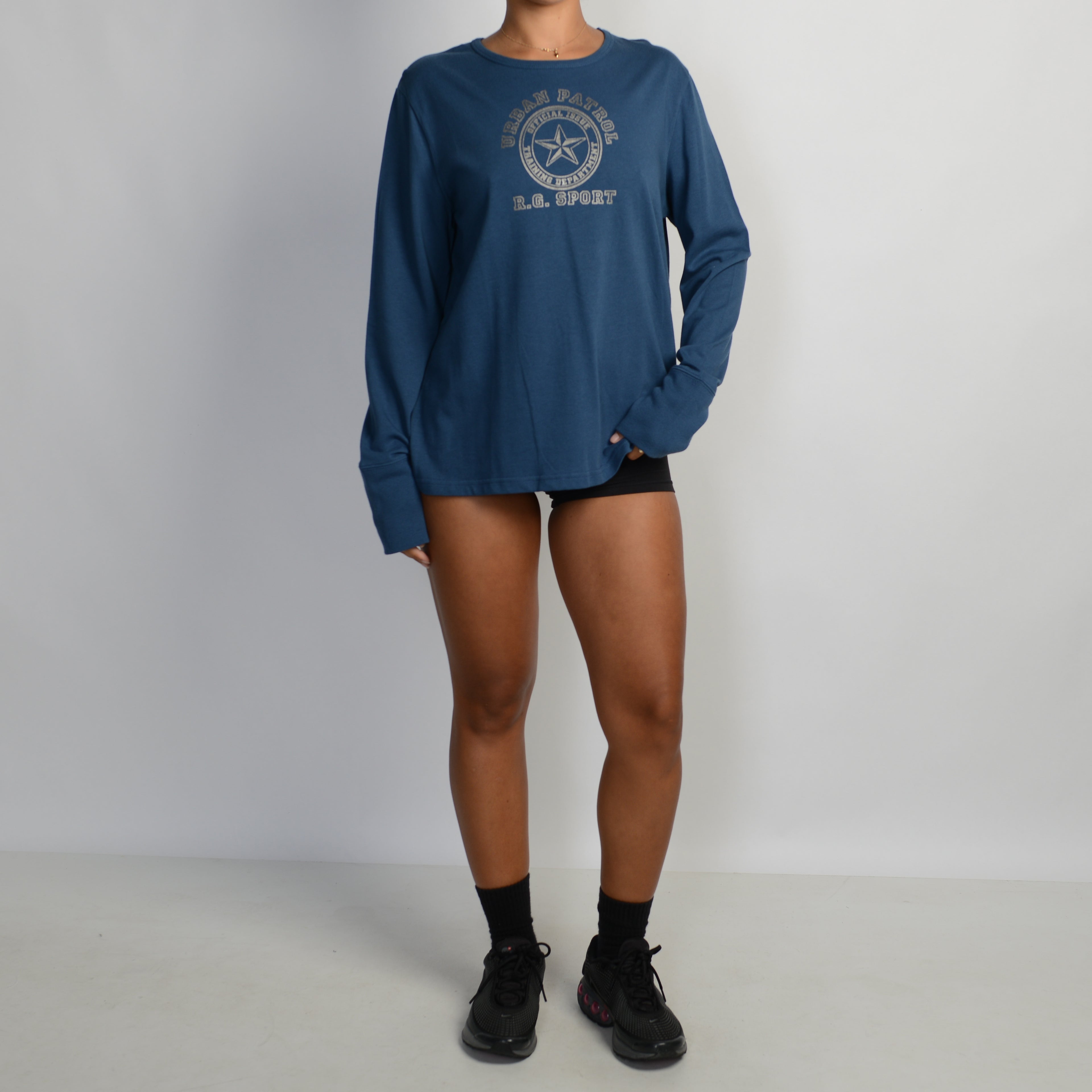 NAVY LONG SLEEVE TOP