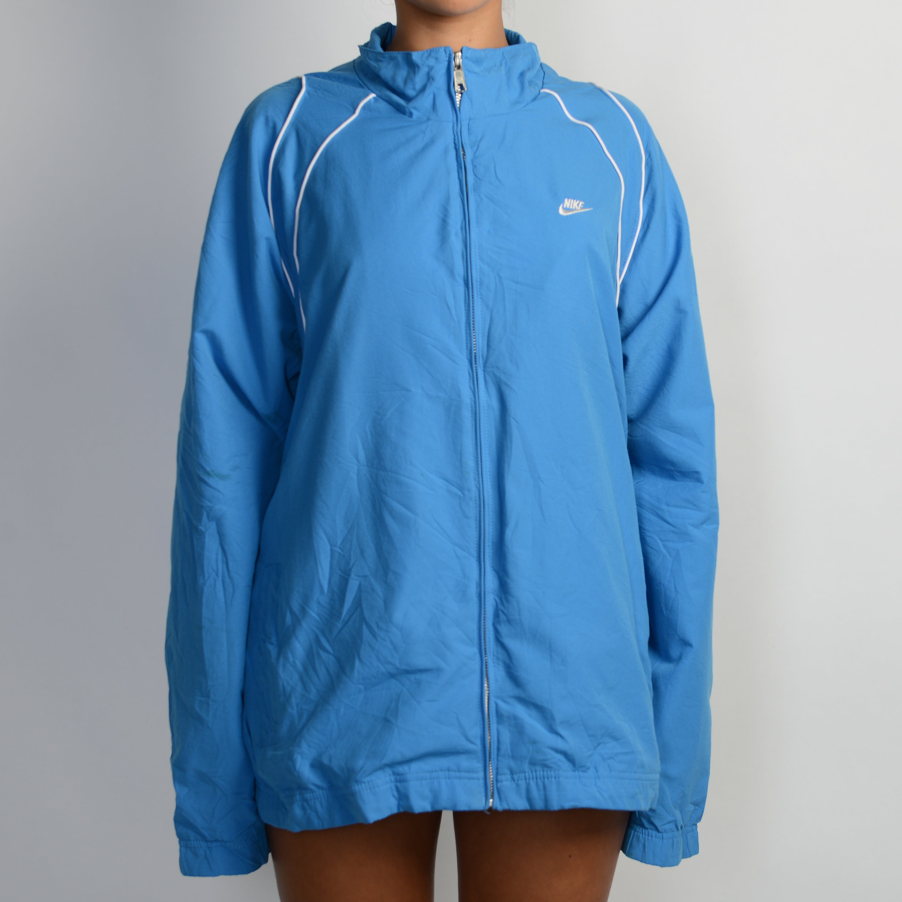 BLUE NIKE SPRAY JACKET