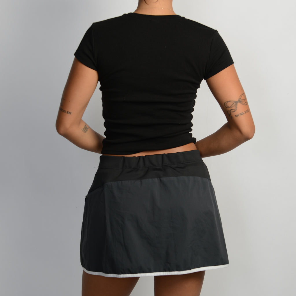 CLASSIC BLACK SKORT