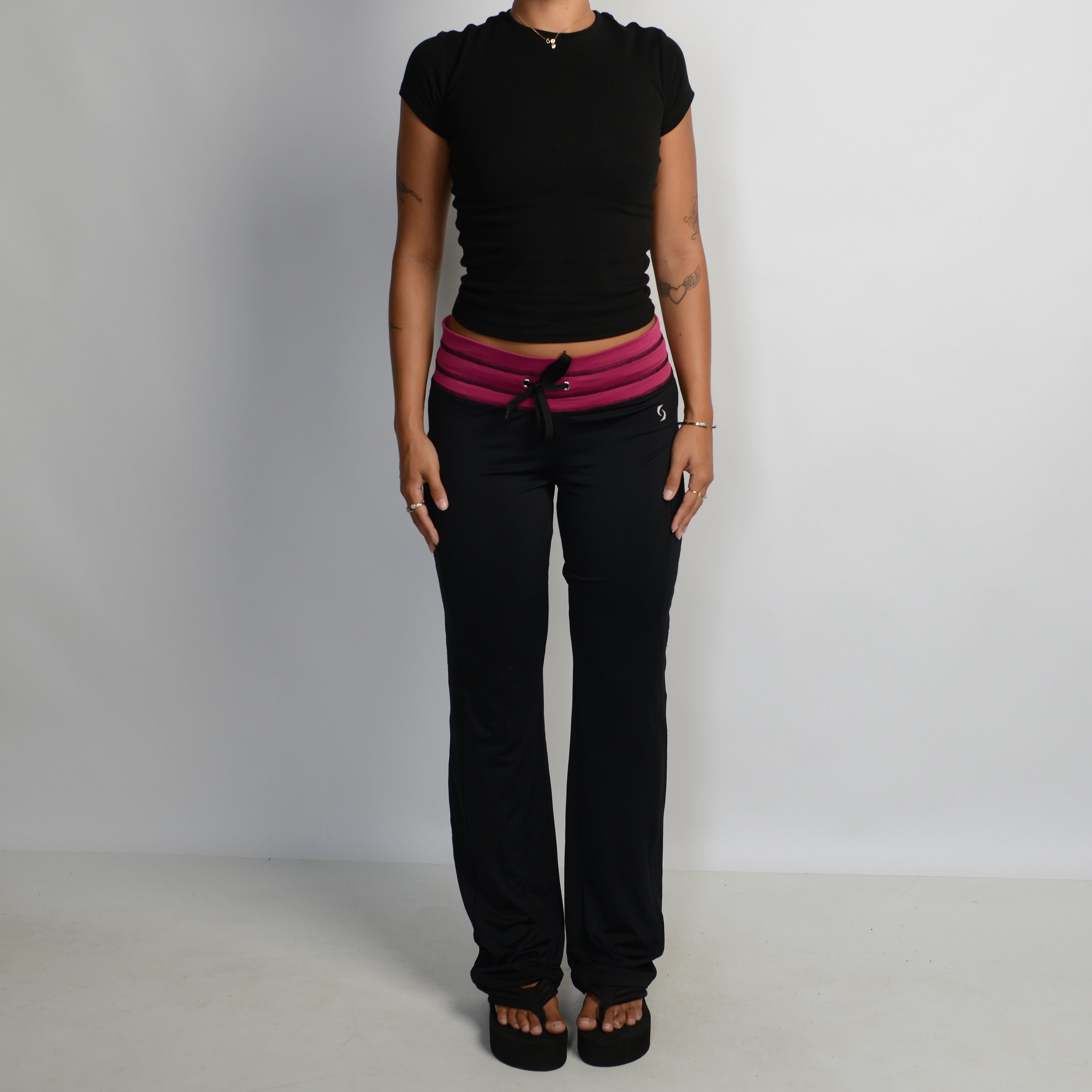 BLACK STRETCH FLARE PANTS