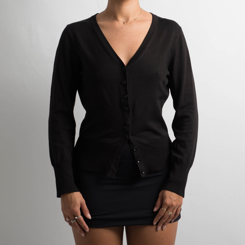 CLASSIC BLACK CARDIGAN