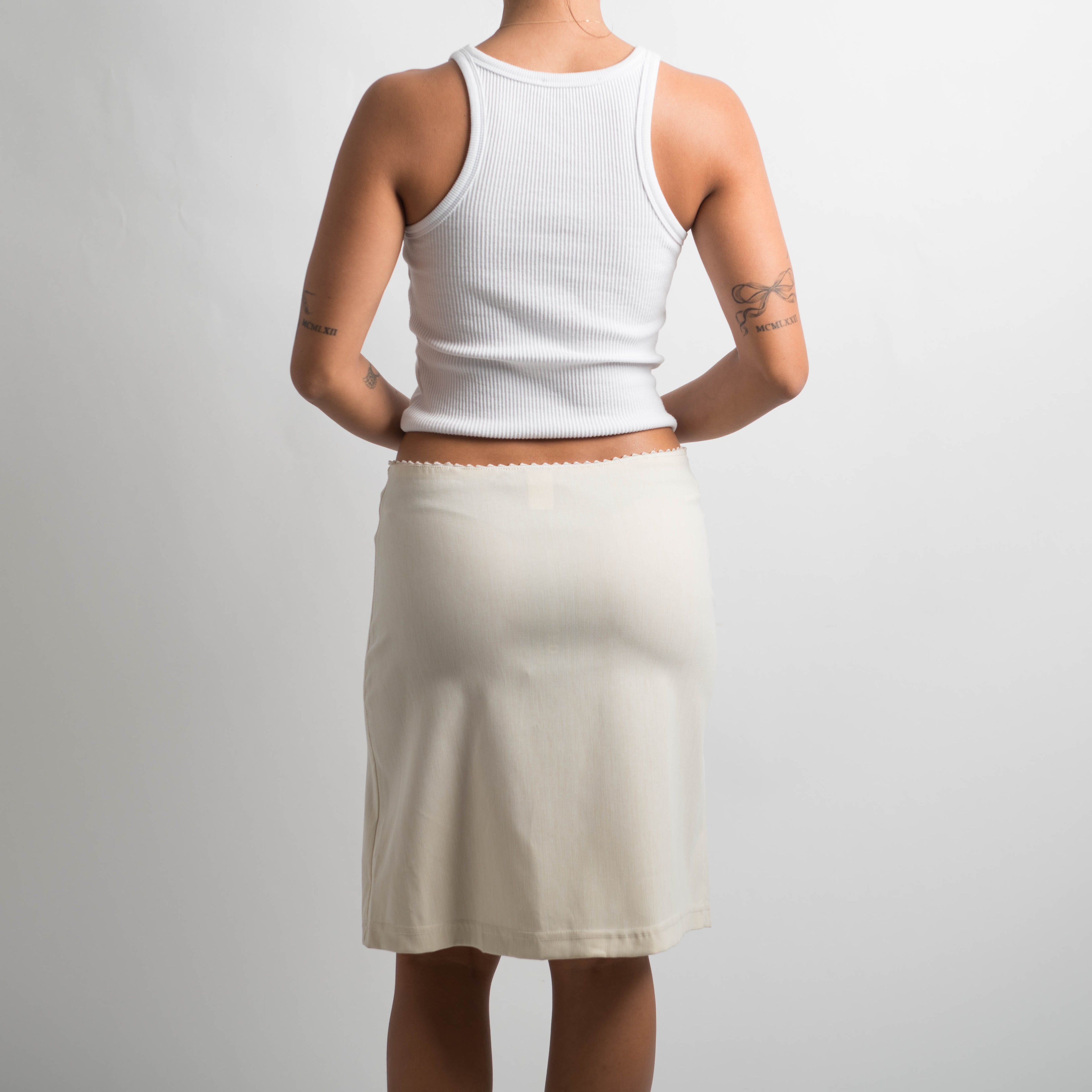 CREAM PICOT TRIM MIDI SKIRT