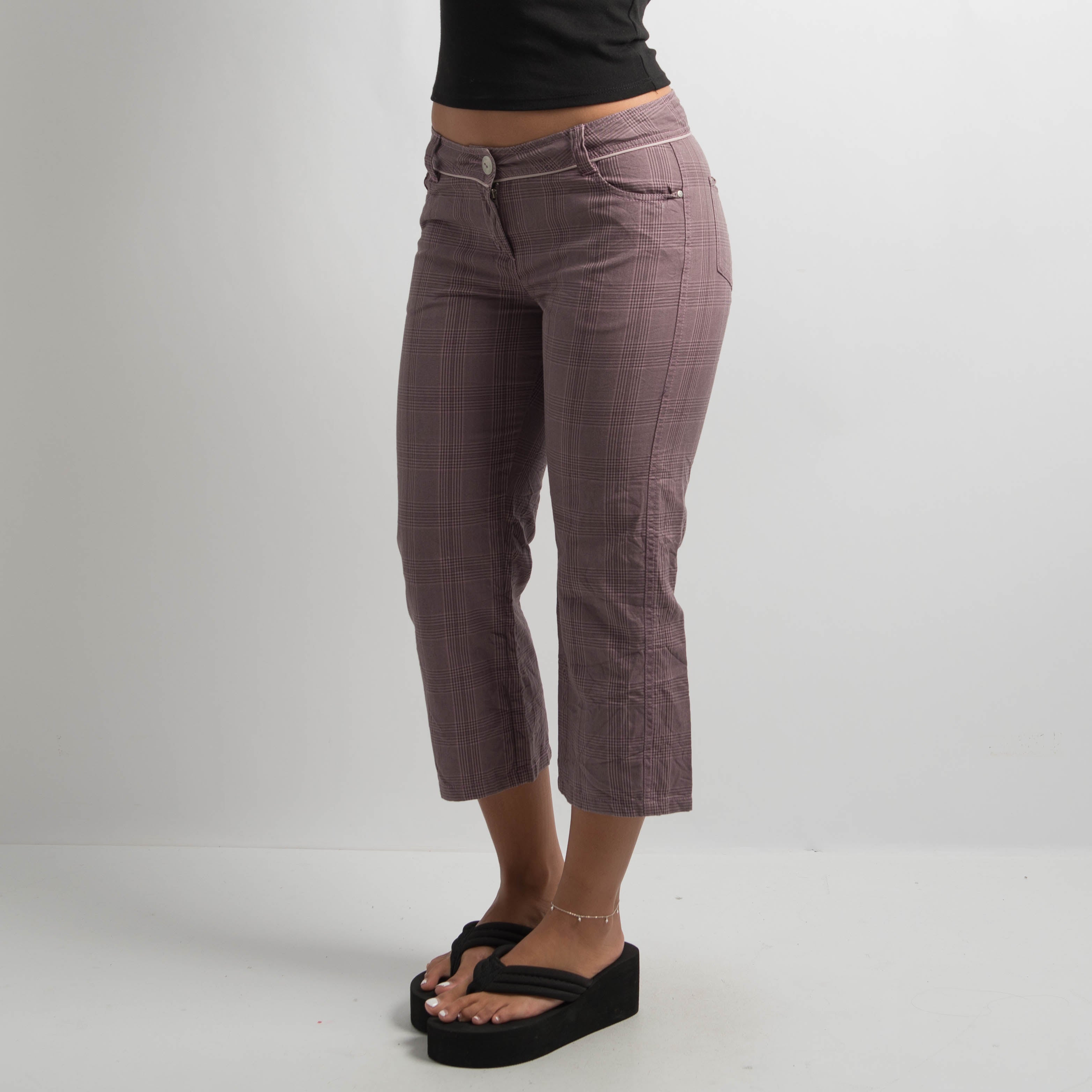PINK GINGAM CAPRI PANTS