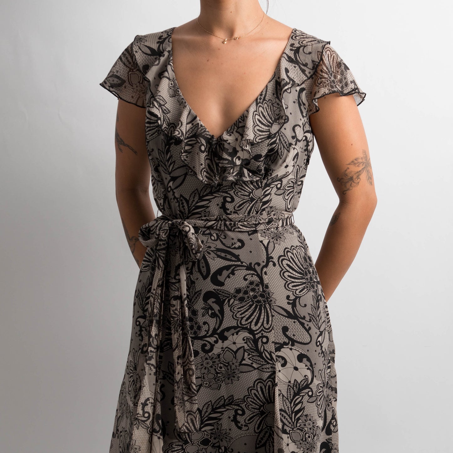 FLORAL MIDI DRESS