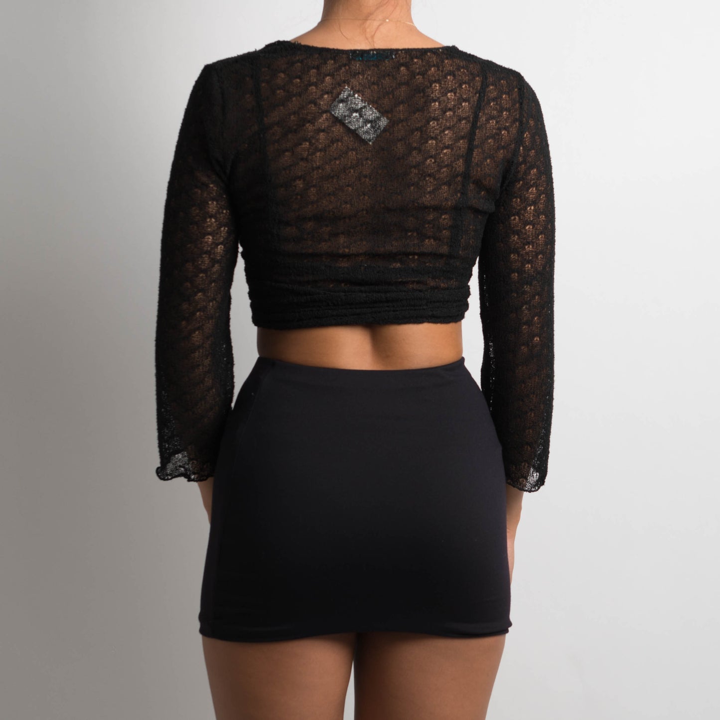 BLACK CROCHET LONG SLEEVE