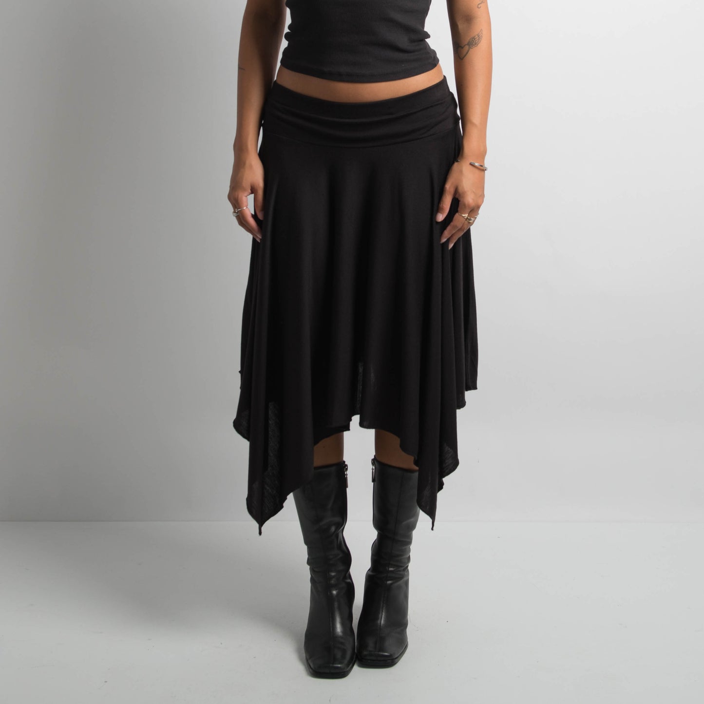 BLACK ASYMMETRIC MIDI SKIRT