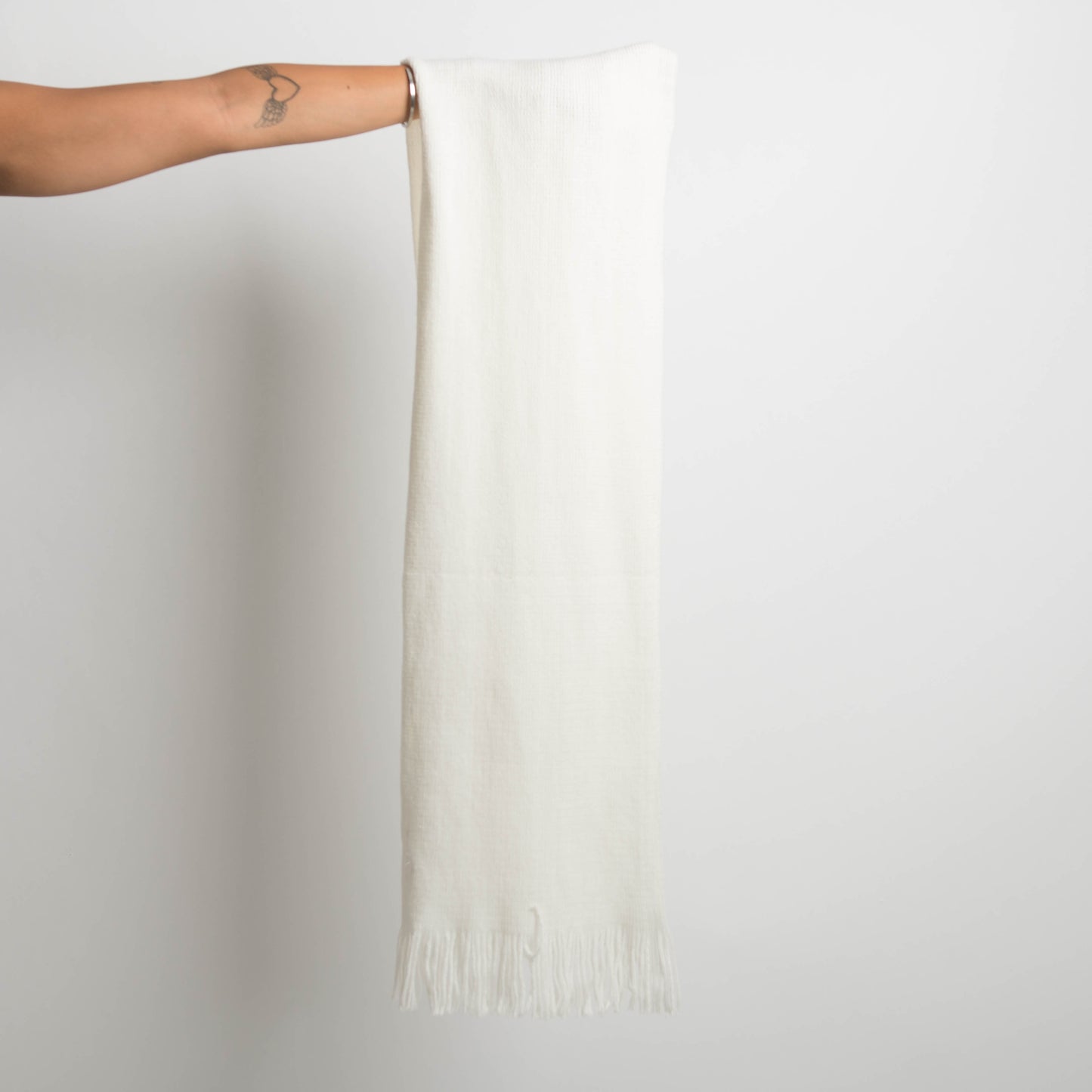 OFF WHITE KNIT SCARF